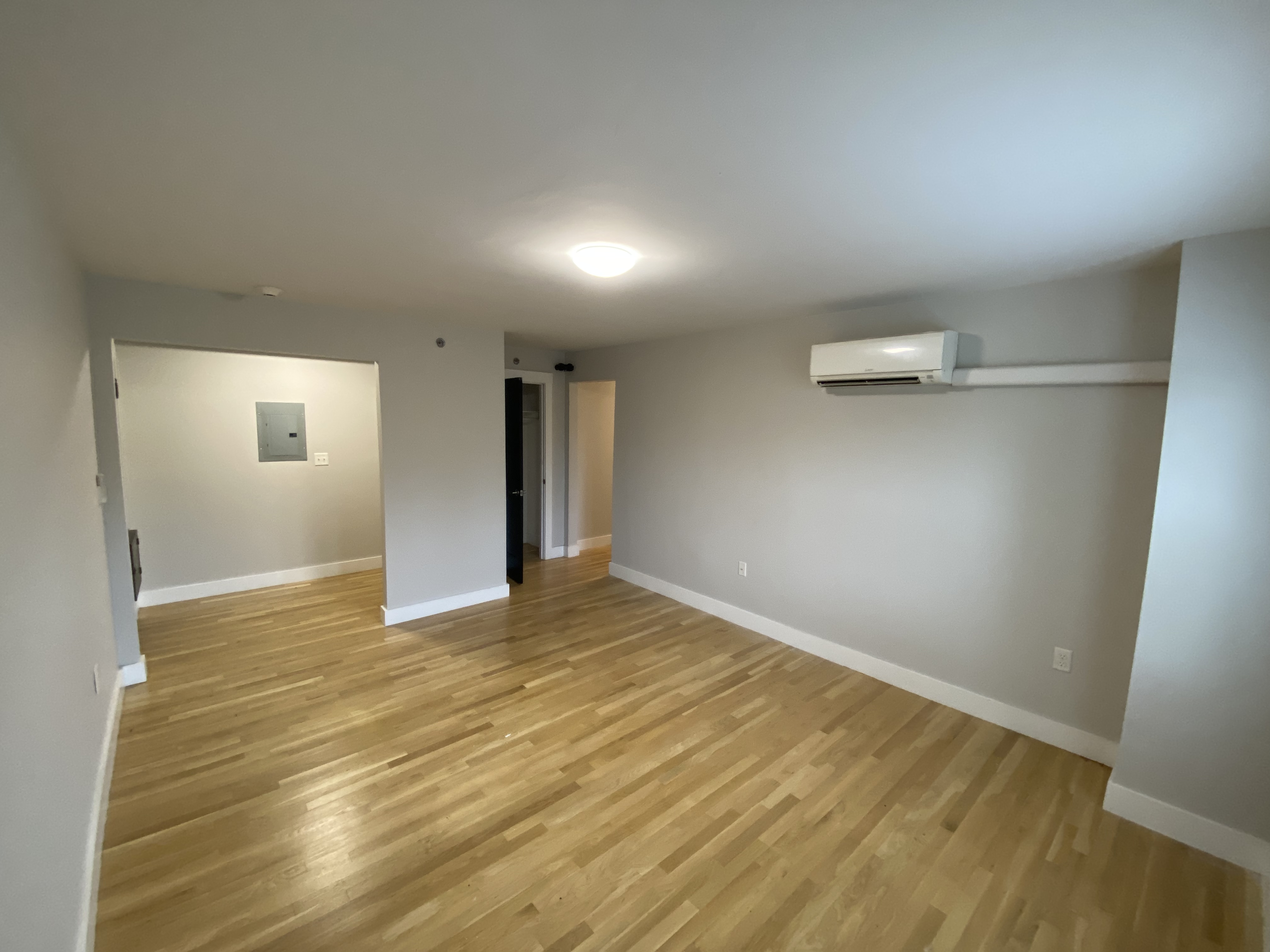 2 bed, 1 bath apartment for rent at 42 Butler Rd Unit 3, Quincy — photo 3 of 7