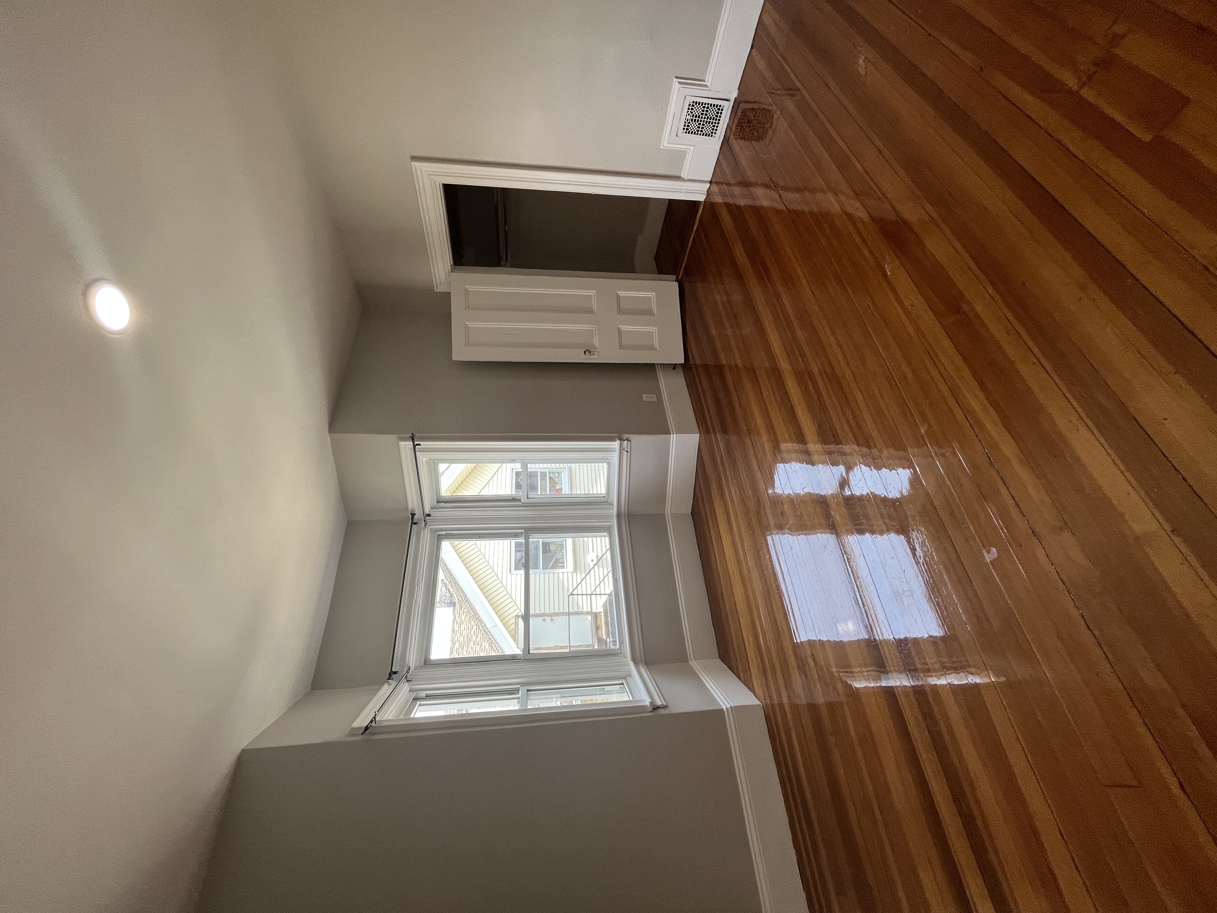 4 bed, 2 bath apartment for rent at 56 Pinckney St Unit 3, East Somerville — photo 3 of 16