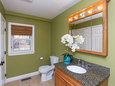 3 bed, 3 bath apartment for rent at 433 Depot Unit 1, Easton — photo 6 of 8