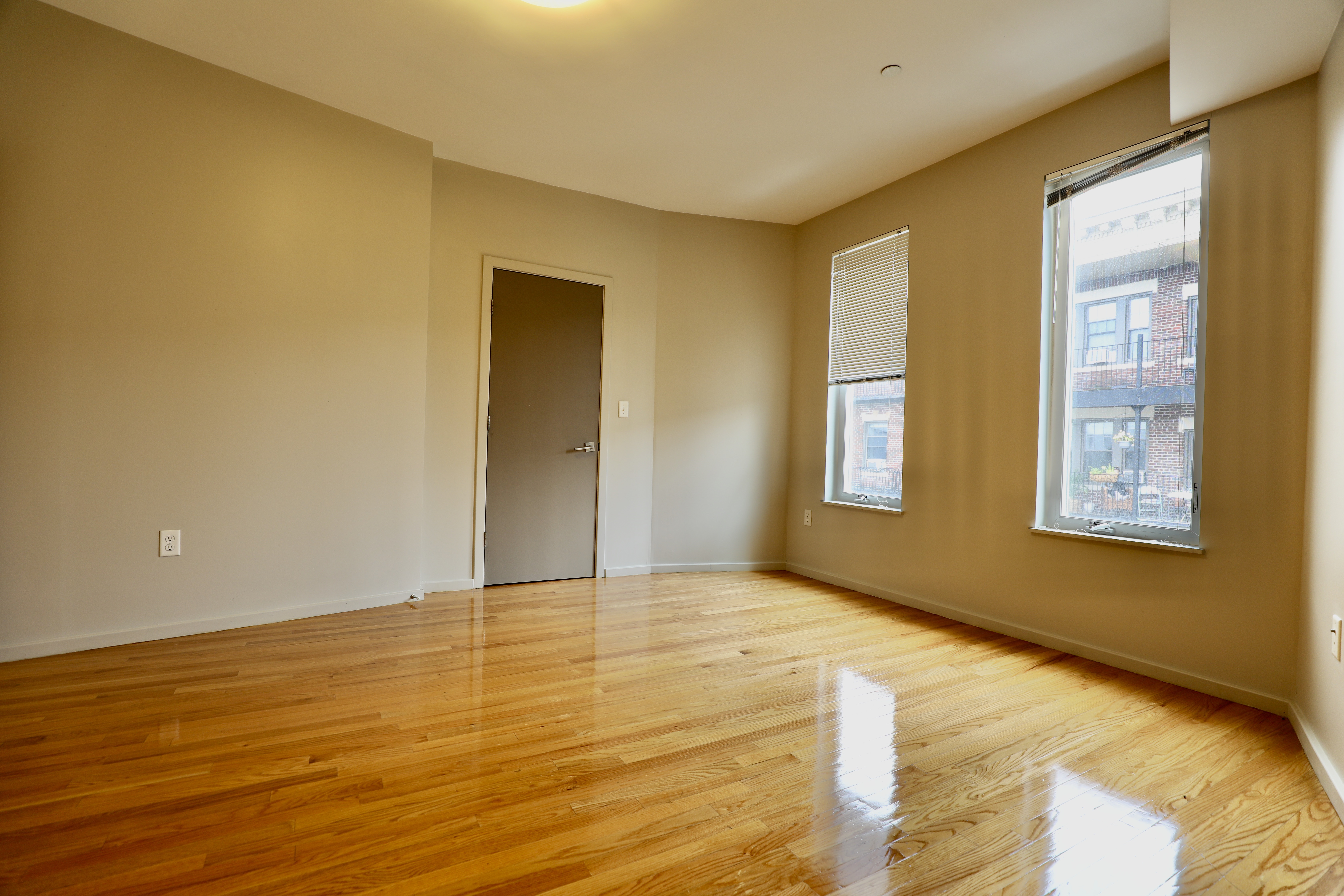 5 bed, 2.5 bath apartment for rent at 57 Glenville Ave Unit 1, Allston — photo 17 of 23