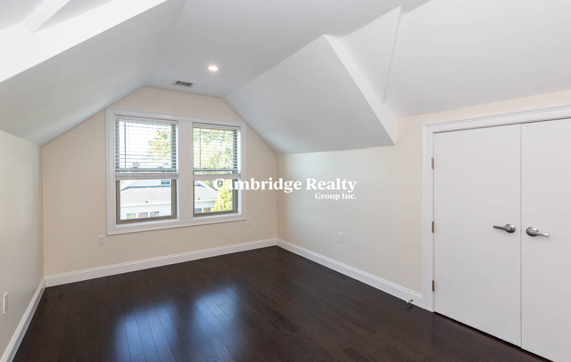 4 bed, 4+ bath apartment for rent at 39 Harvard St Unit 2A, Medford — photo 13 of 19