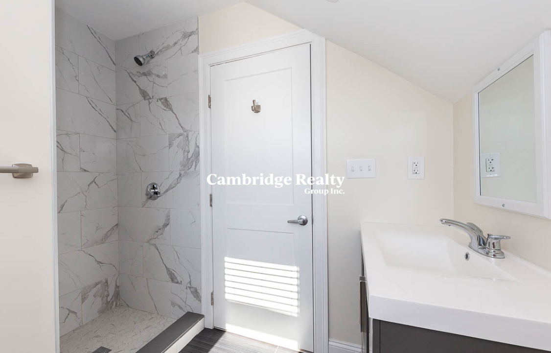 4 bed, 4+ bath apartment for rent at 39 Harvard St Unit 2A, Medford — photo 10 of 19