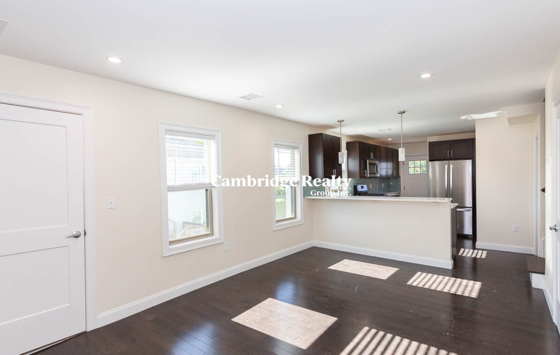4 bed, 4+ bath apartment for rent at 39 Harvard St Unit 2A, Medford — photo 6 of 19