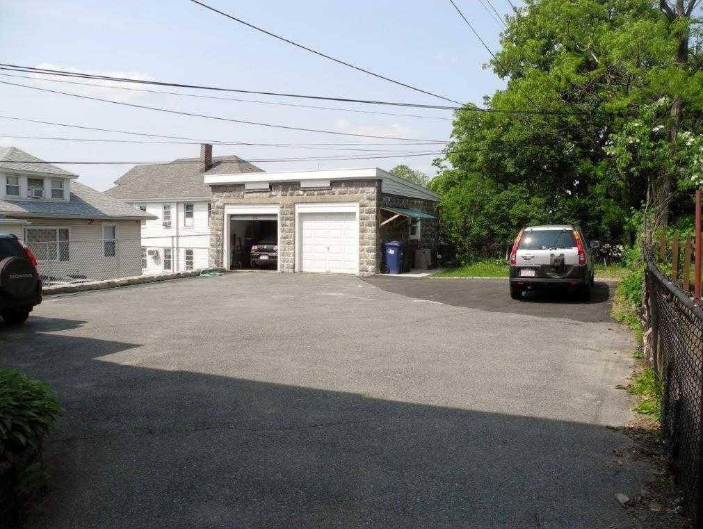 3 bed, 1 bath apartment for rent at 6 Mapleton St, Brighton — photo 23 of 24