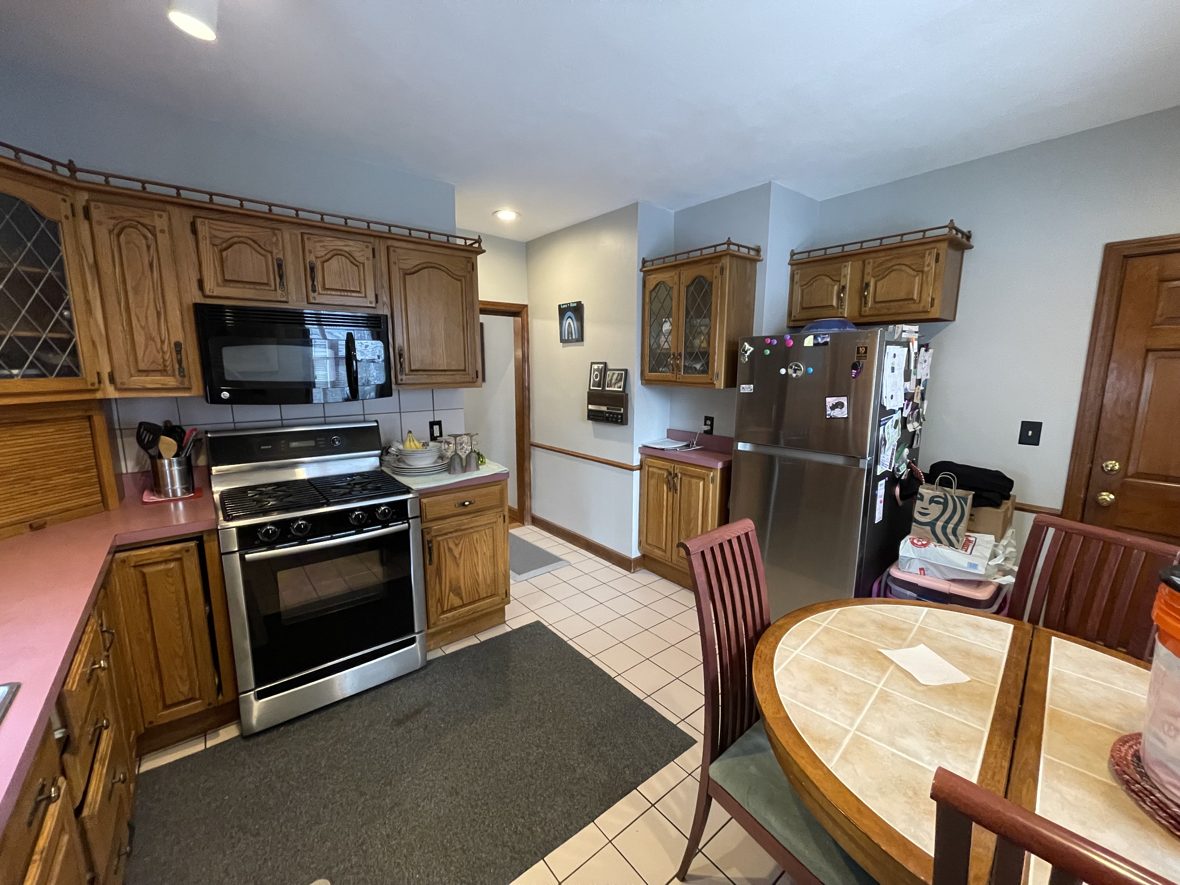 2 bed, 1 bath apartment for rent at 94 Boston Ave Unit 1, Ball Square — photo 2 of 16
