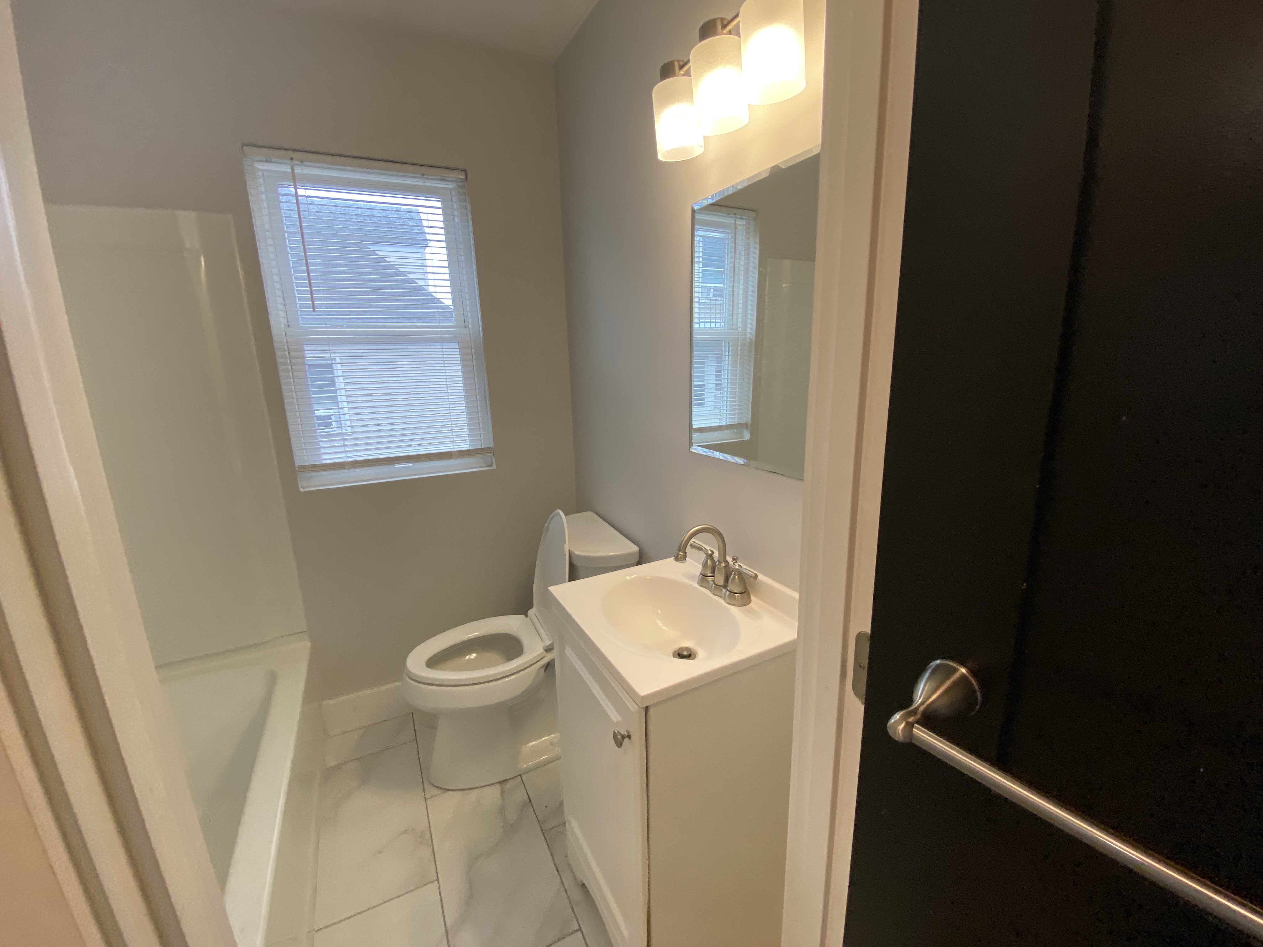 2 bed, 1 bath apartment for rent at 42 Butler Rd Unit 3, Quincy — photo 7 of 7