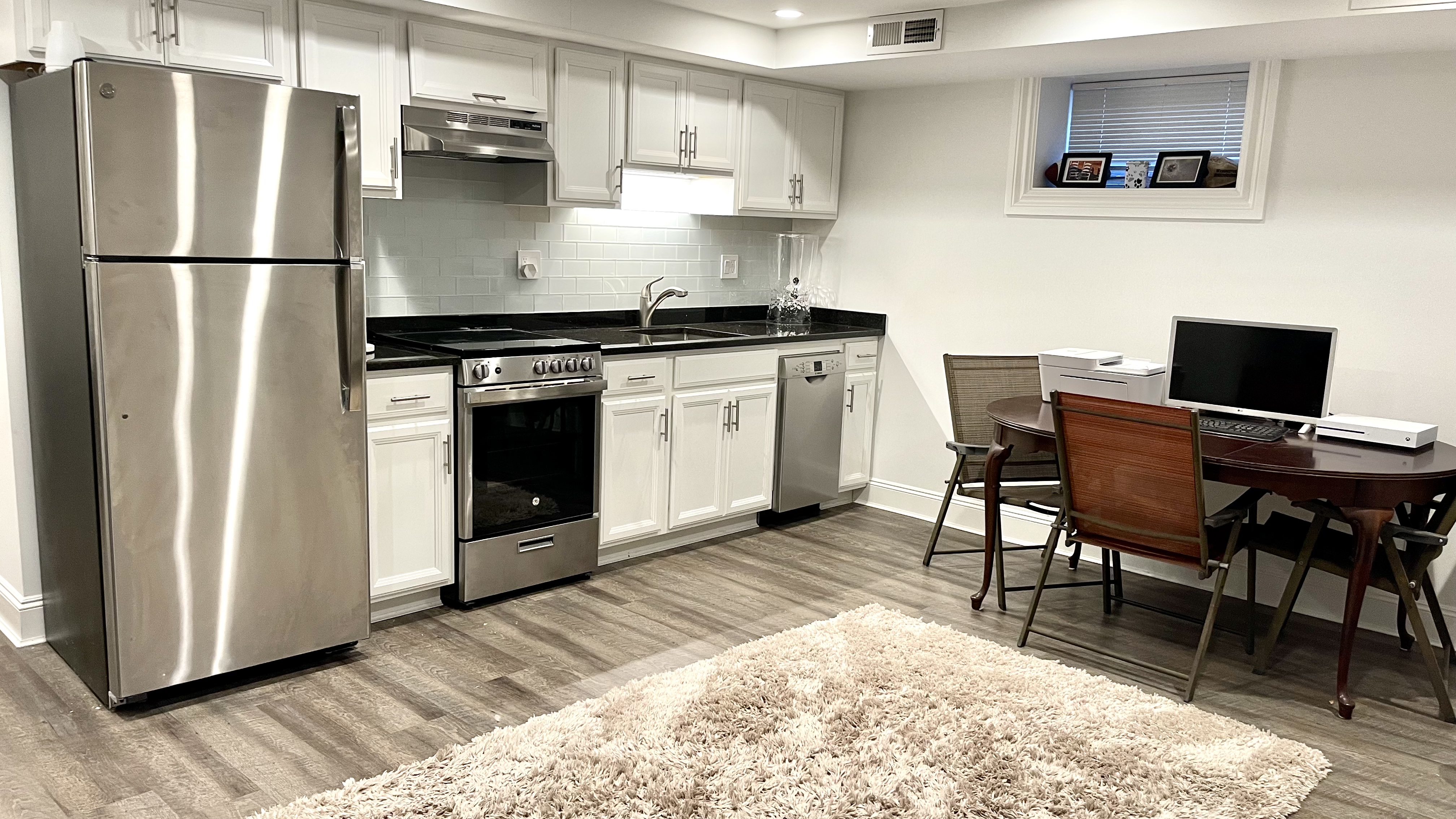 4 bed, 3.5 bath apartment for rent at 36 Horace St Unit 1, Union Square — photo 11 of 17