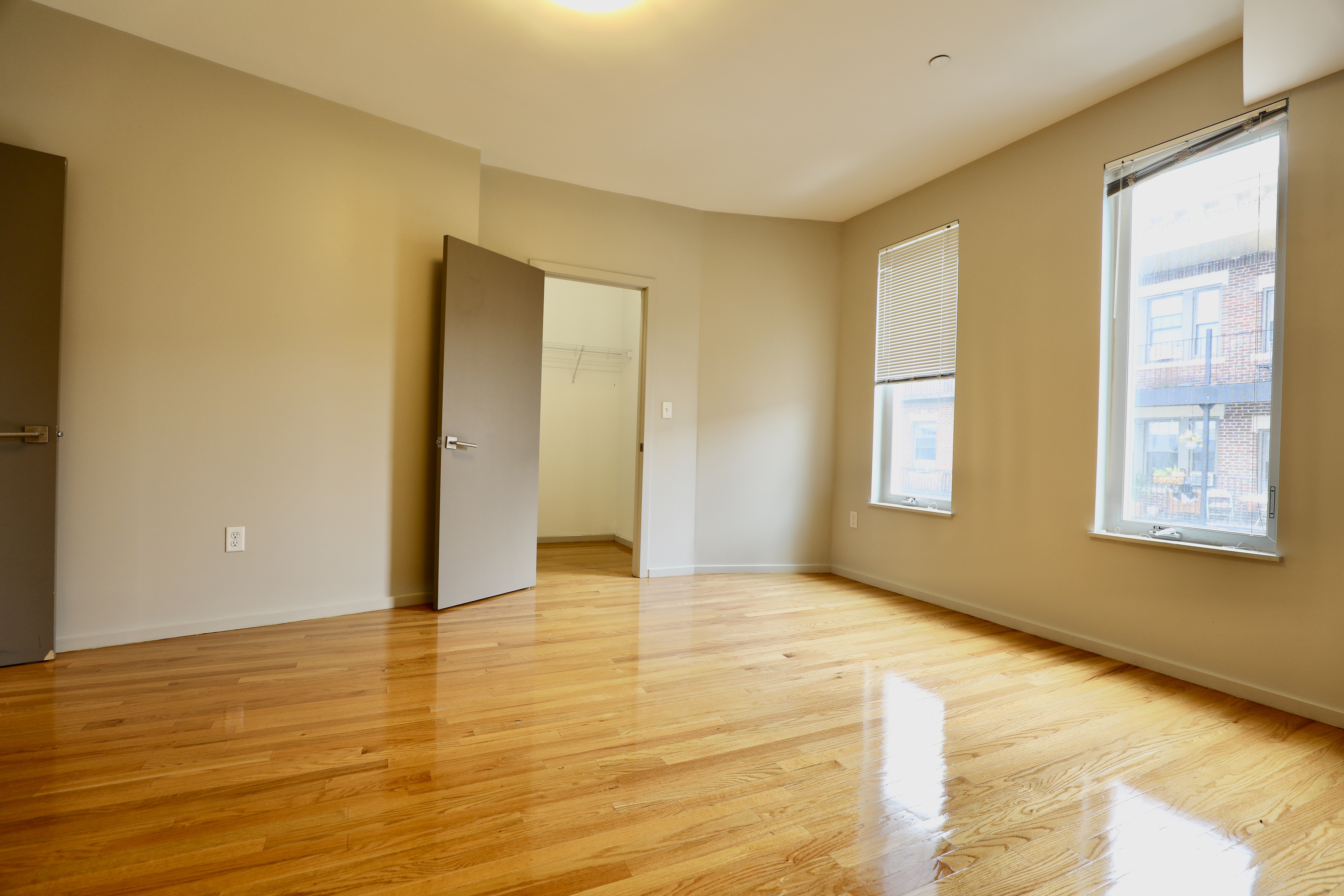 5 bed, 2.5 bath apartment for rent at 57 Glenville Ave Unit 1, Allston — photo 18 of 23