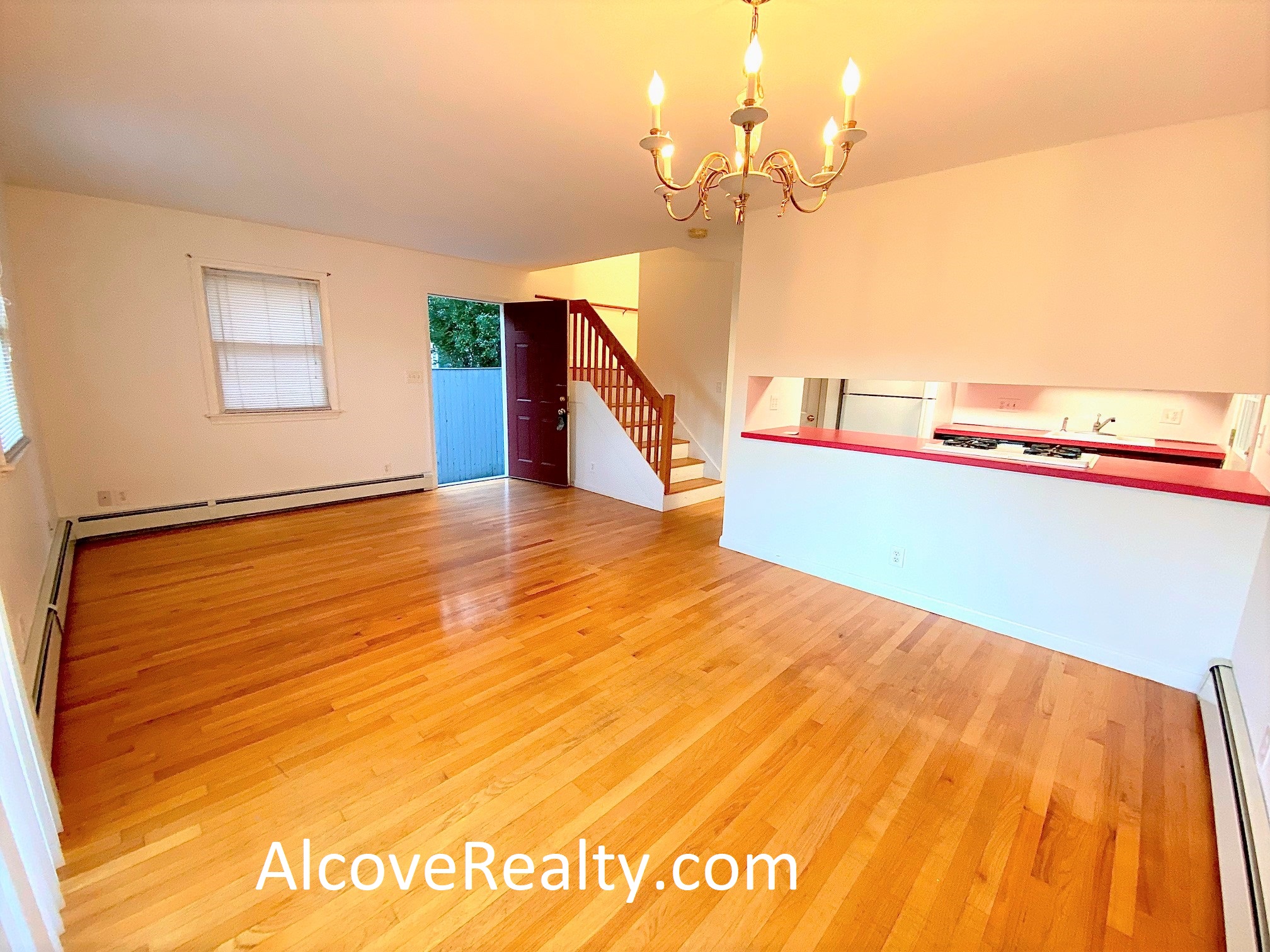 2.5 bed, 2 bath apartment for rent at 30 Dimick St Unit 1, Inman Square — photo 4 of 12