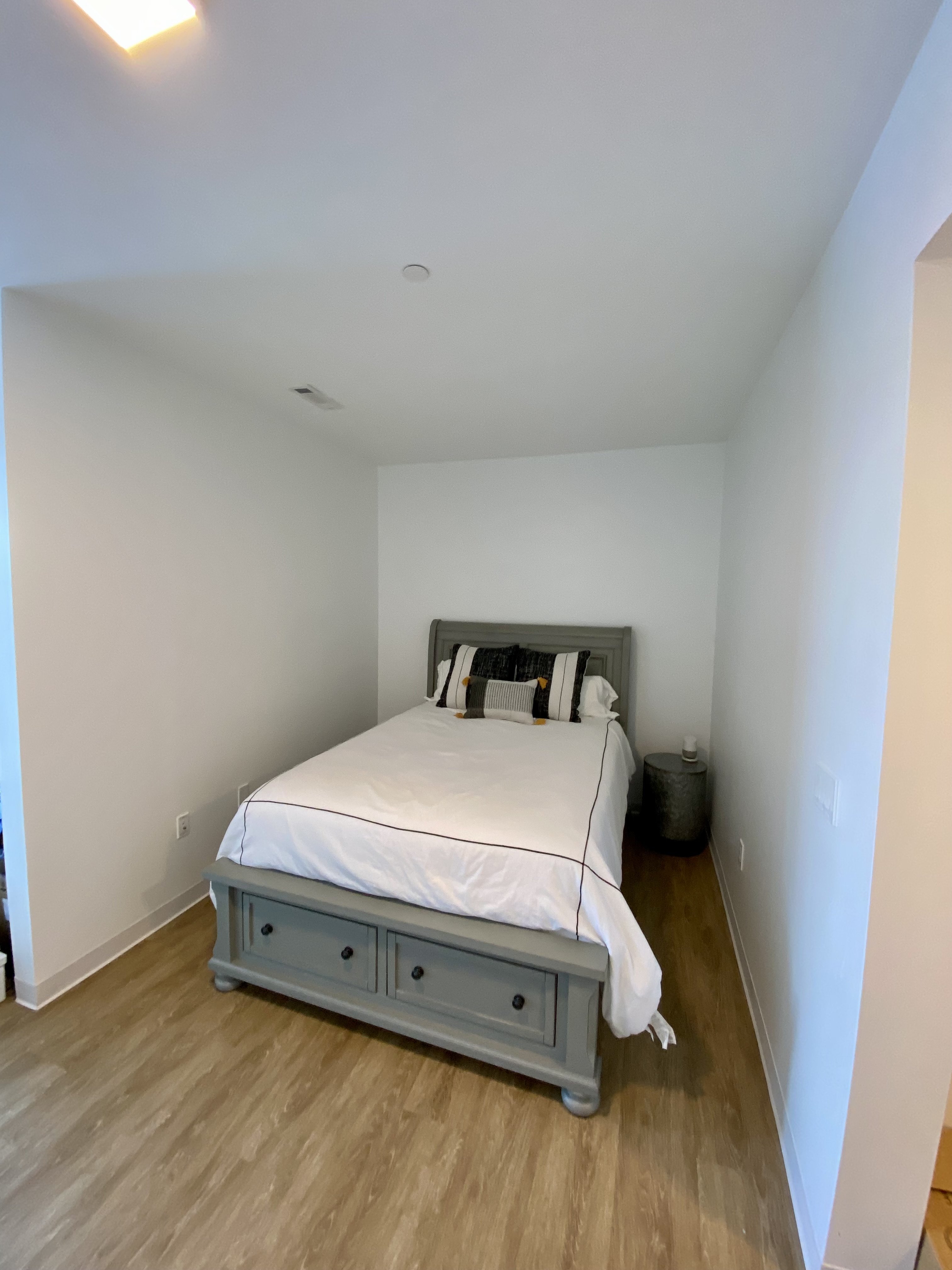 Studio bed, 1 bath apartment for rent at 530 Western Ave Unit 515, Brighton — photo 5 of 20