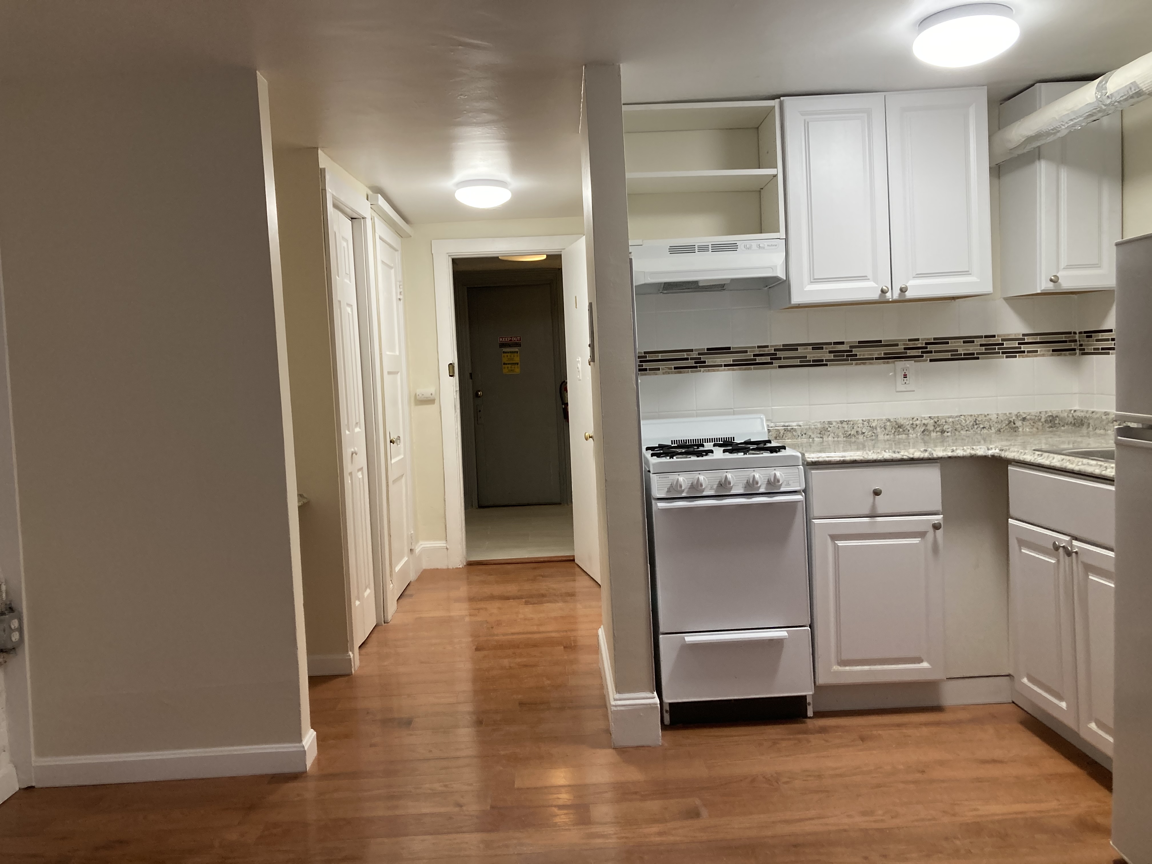 Studio bed, 1 bath apartment for rent at 78 Myrtle St Unit 1, Beacon Hill — photo 7 of 15