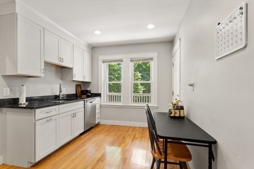 4 bed, 1.5 bath apartment for rent at 9 Bailey St Unit 3, Dorchester — photo 3 of 12