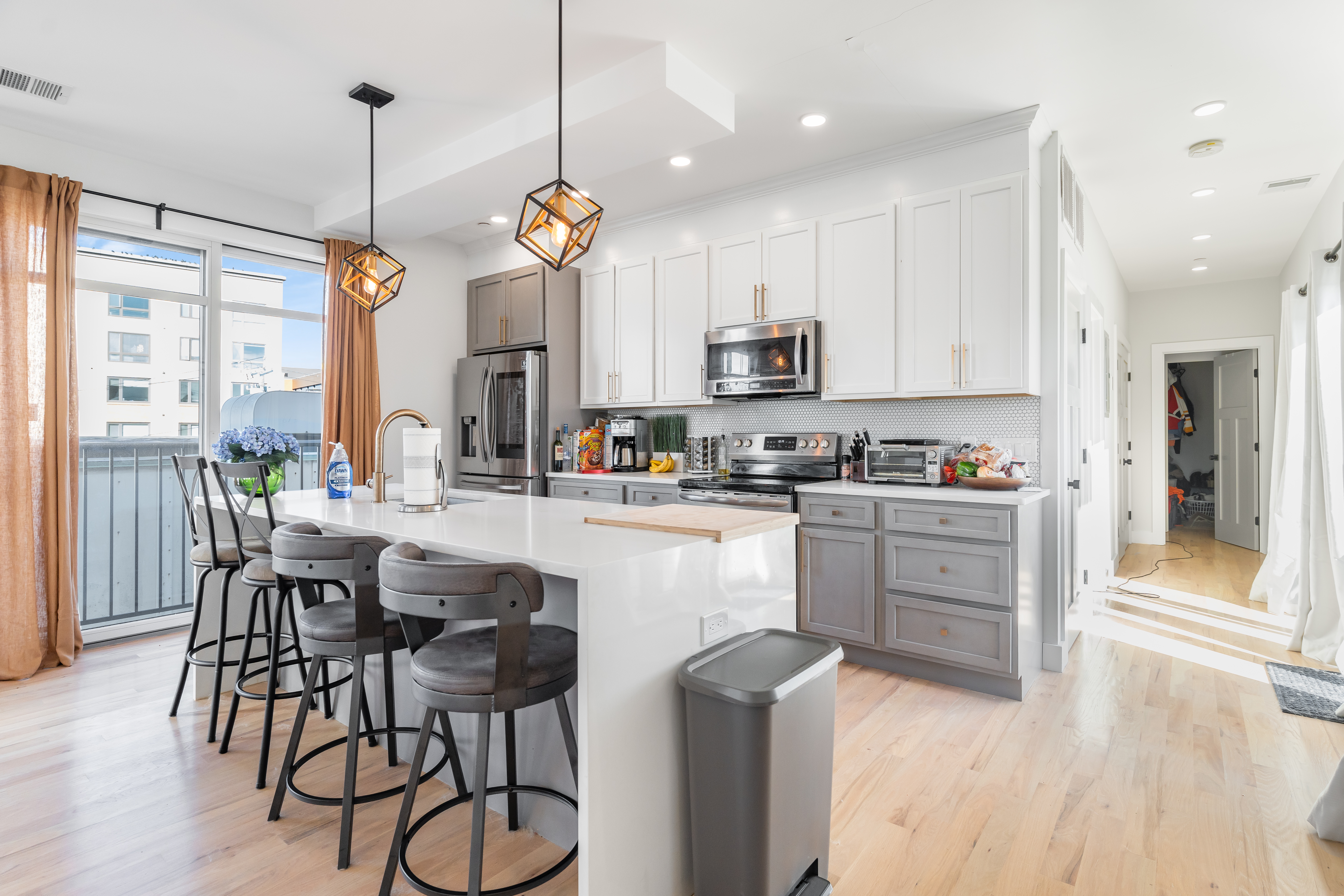3 bed, 2 bath apartment for rent at 17 West Bellflower Unit 3, Dorchester — photo 3 of 15