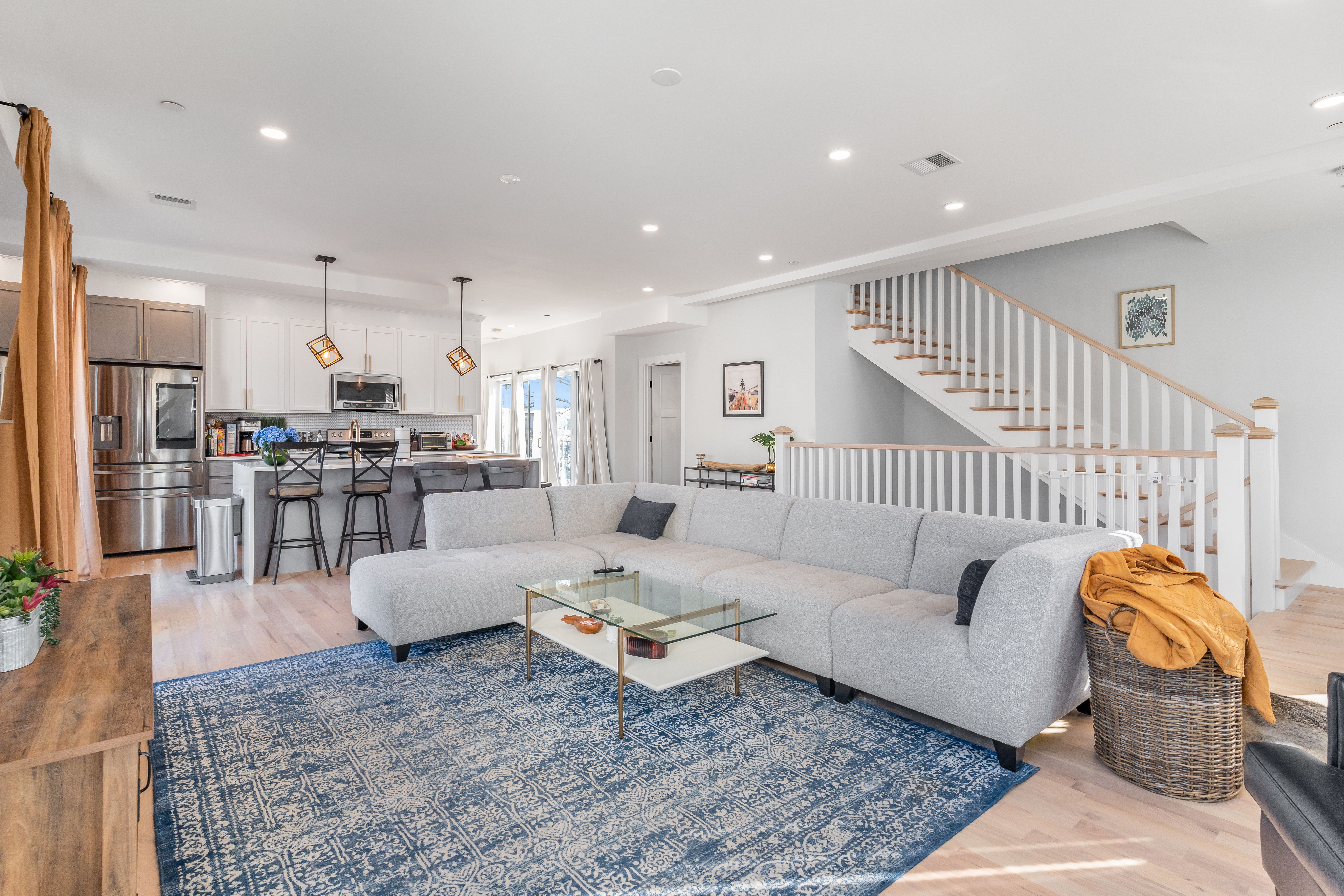 3 bed, 2 bath apartment for rent at 17 West Bellflower Unit 3, Dorchester — photo 15 of 15
