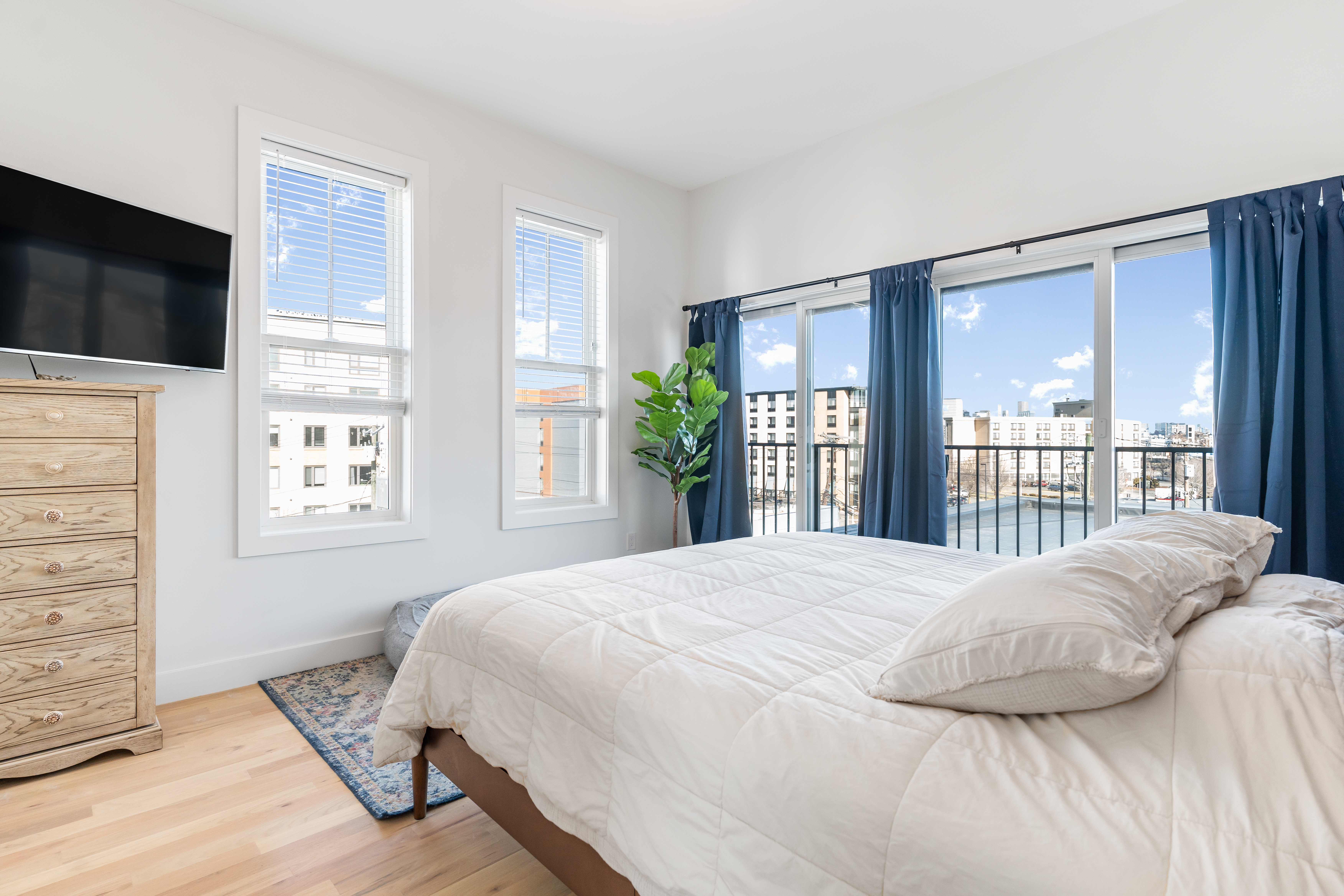 3 bed, 2 bath apartment for rent at 17 West Bellflower Unit 3, Dorchester — photo 14 of 15