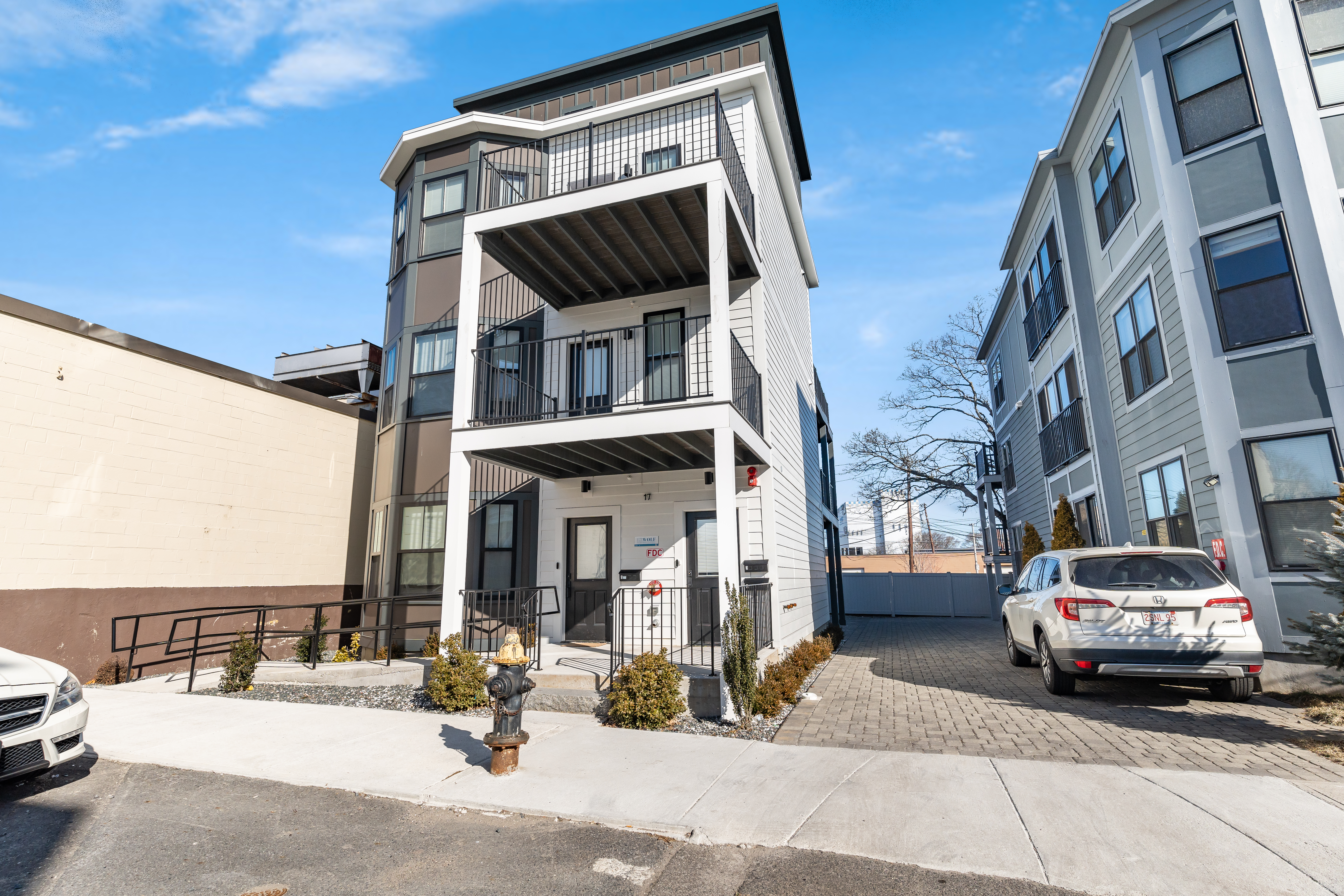 3 bed, 2 bath apartment for rent at 17 West Bellflower Unit 3, Dorchester — photo 6 of 15