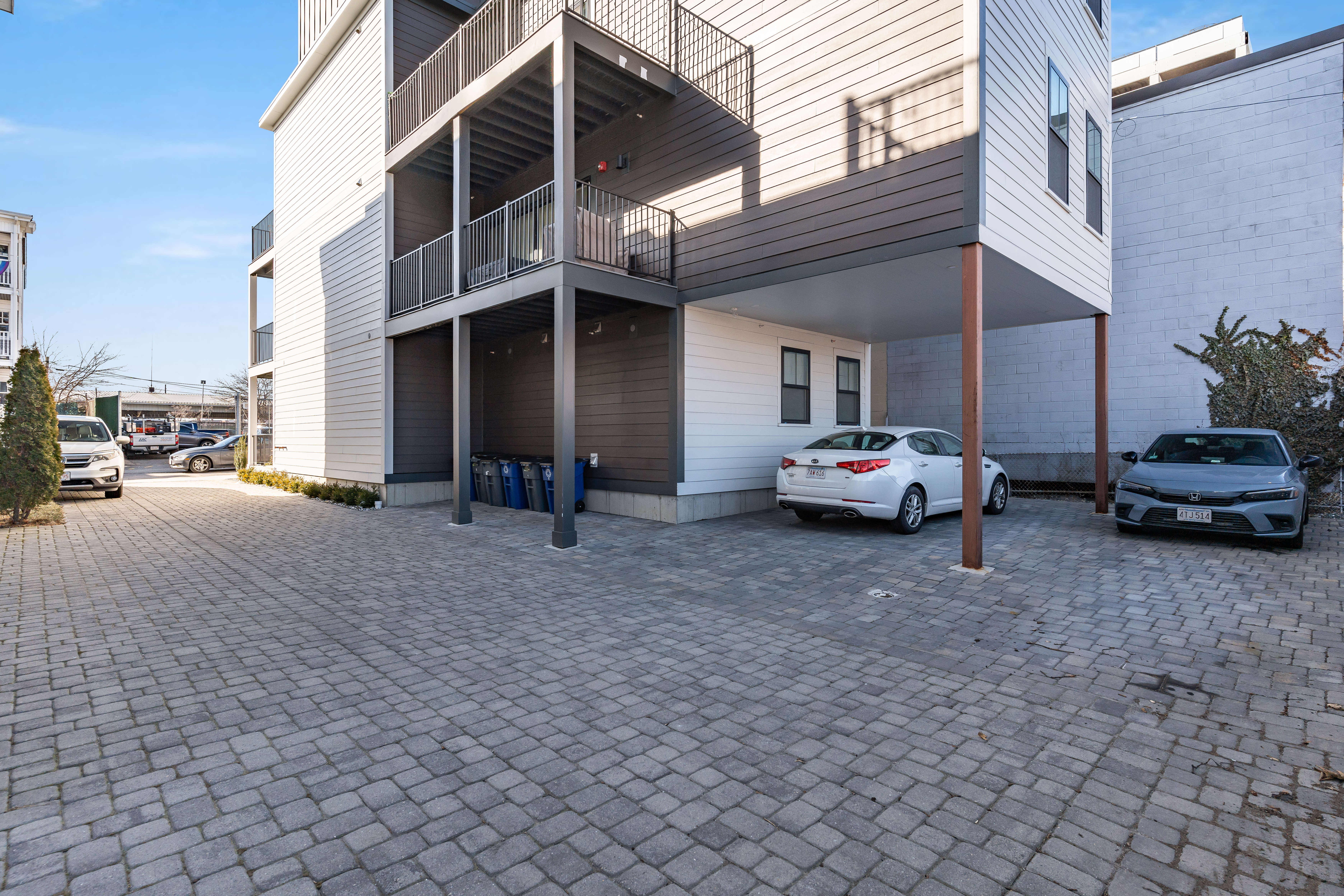 3 bed, 2 bath apartment for rent at 17 West Bellflower Unit 3, Dorchester — photo 5 of 15