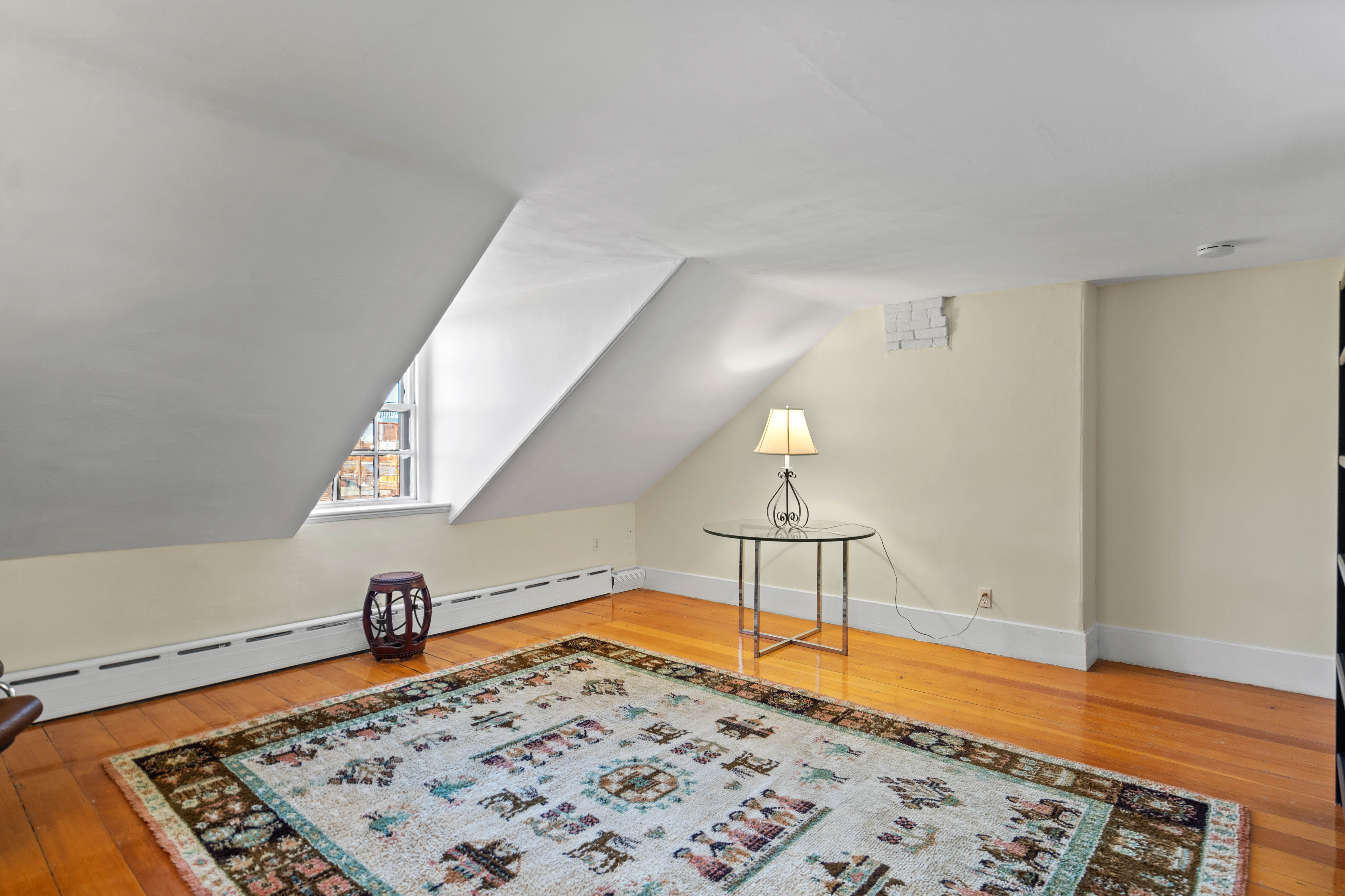 1 bed, 1 bath apartment for rent at 4 Louisburg Sq Unit Top, Beacon Hill — photo 7 of 16