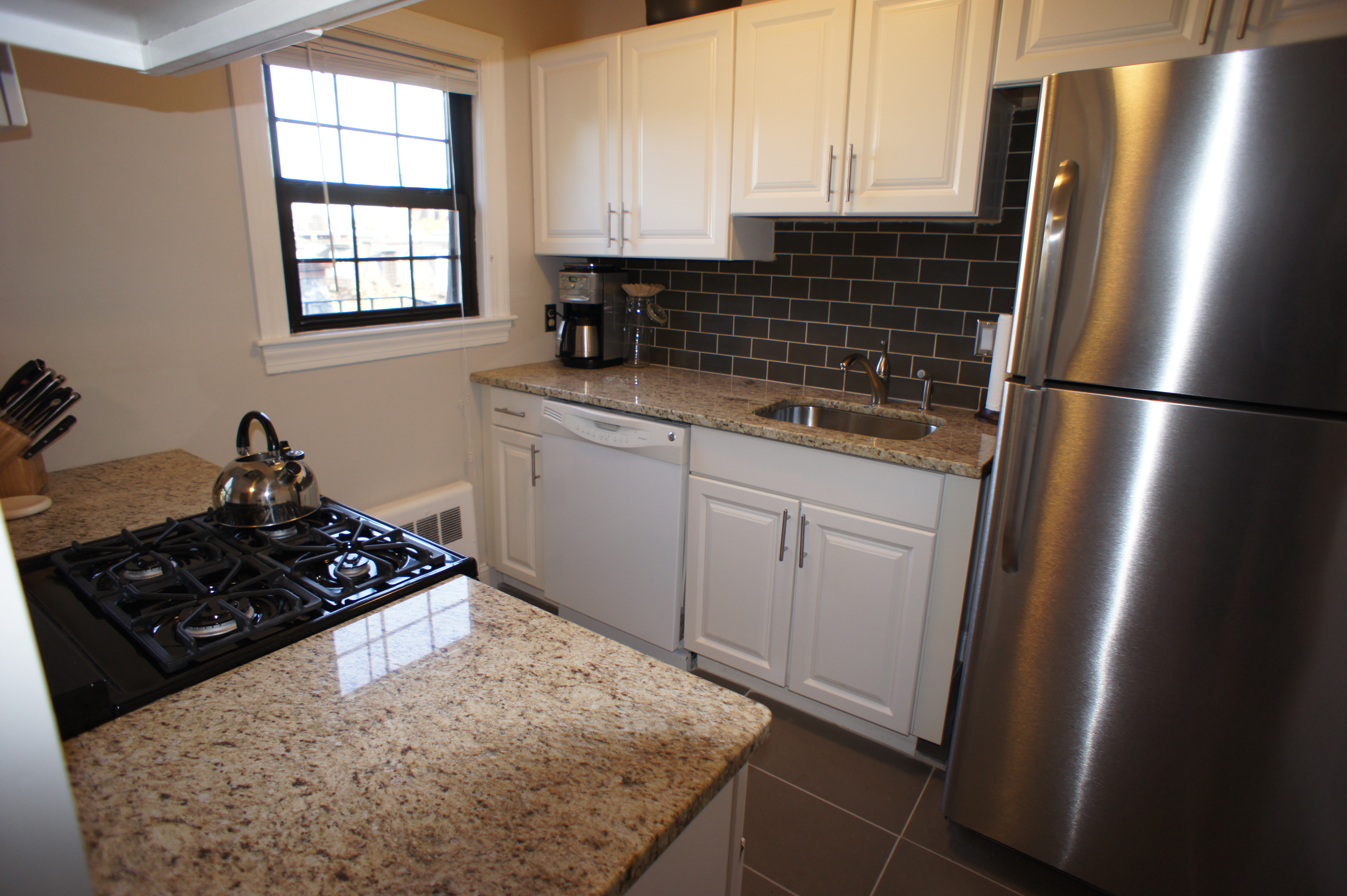 3 bed, 1.5 bath apartment for rent at 65 Dartmouth Unit 4, South End — photo 5 of 12