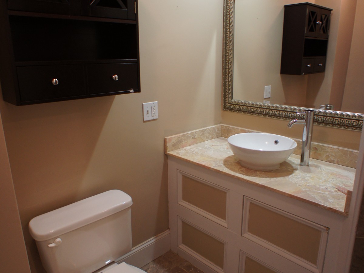 2 bed, 2 bath apartment for rent at 206 9th St Unit 1, South Boston — photo 9 of 14