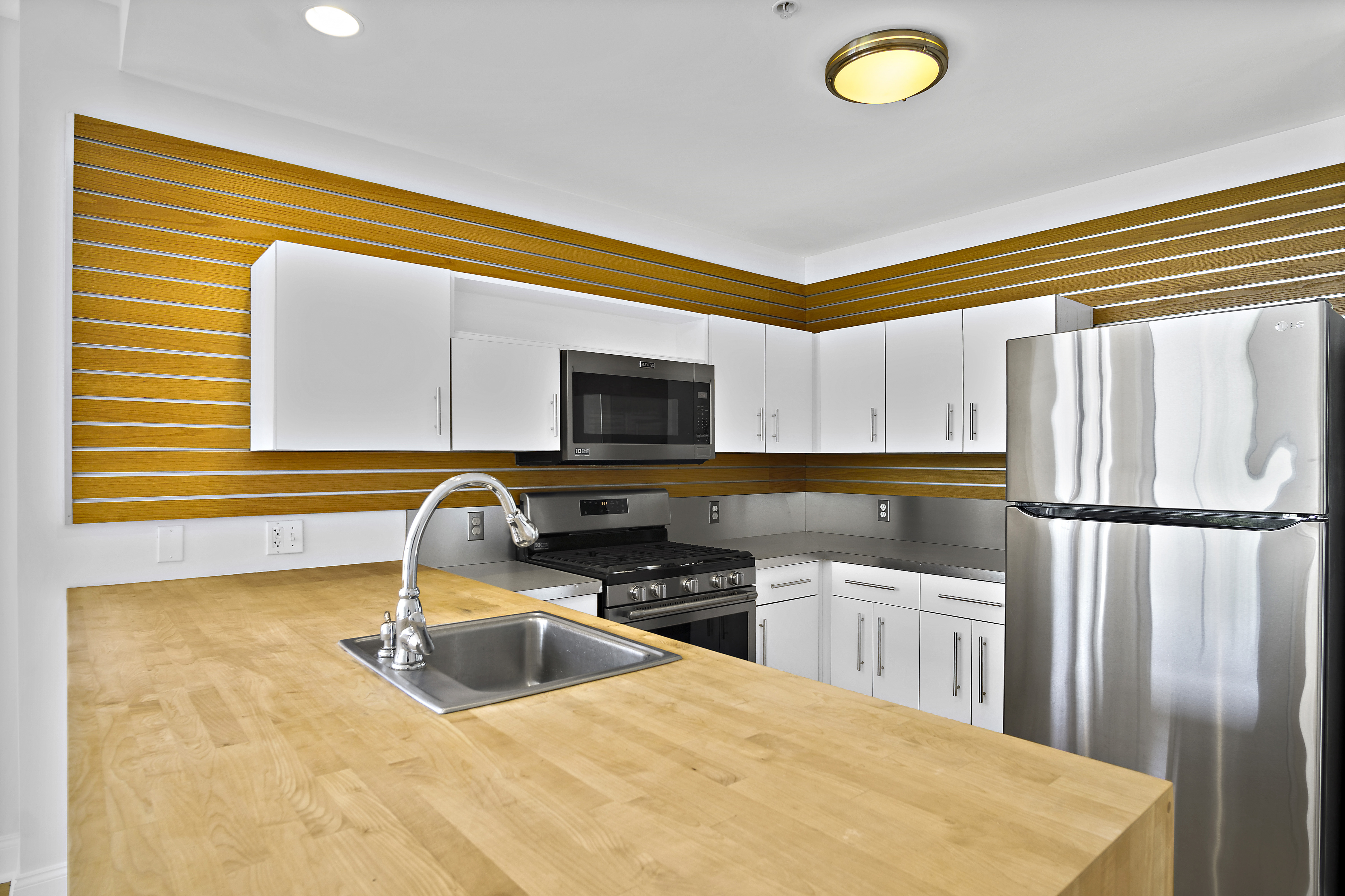 Studio bed, 1 bath apartment for rent at 251 Heath St Unit 309, Jamaica Plain — photo 2 of 30