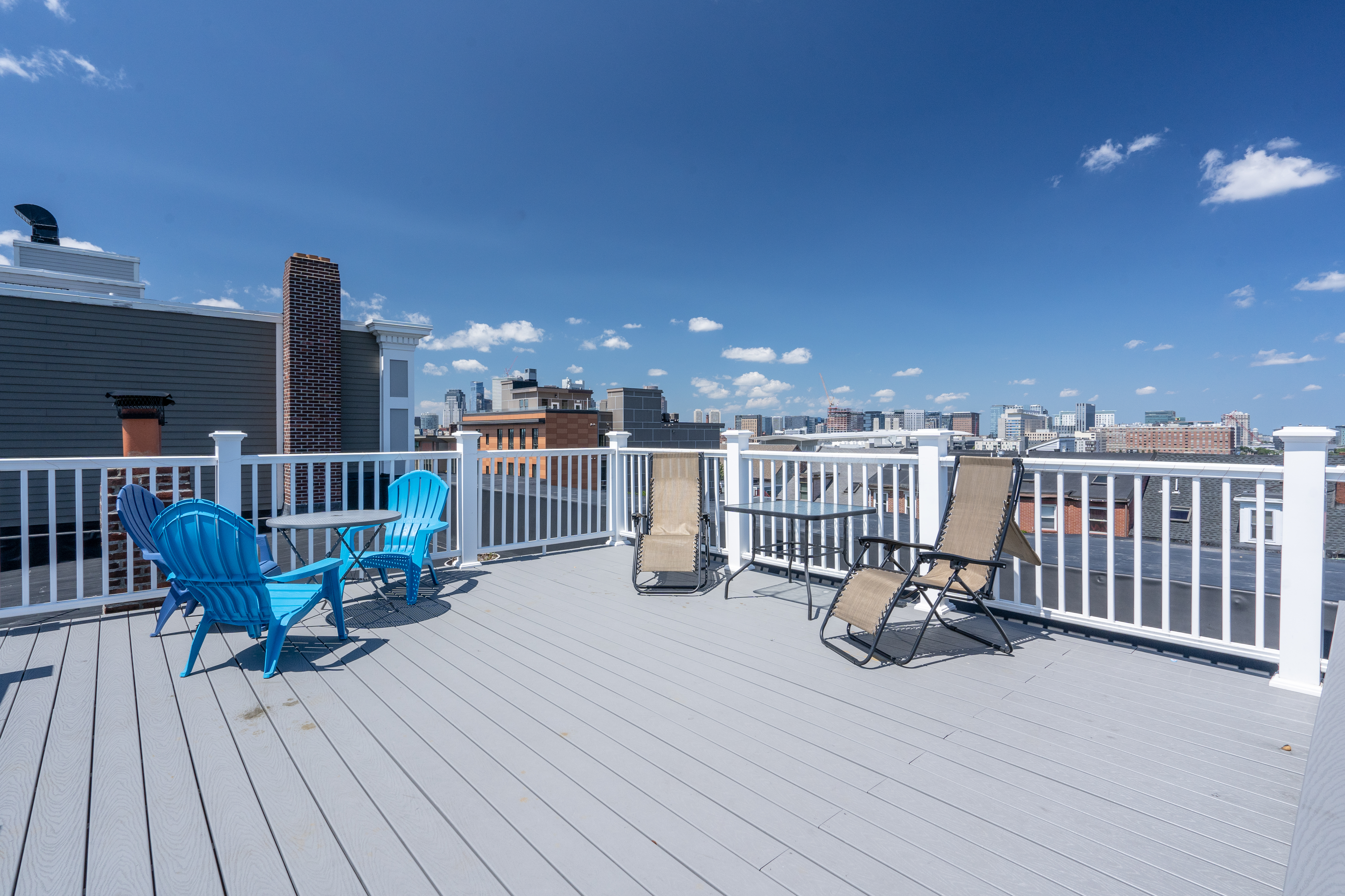 4 bed, 2 bath apartment for rent at 399 W Broadway Unit 4, South Boston — photo 4 of 20