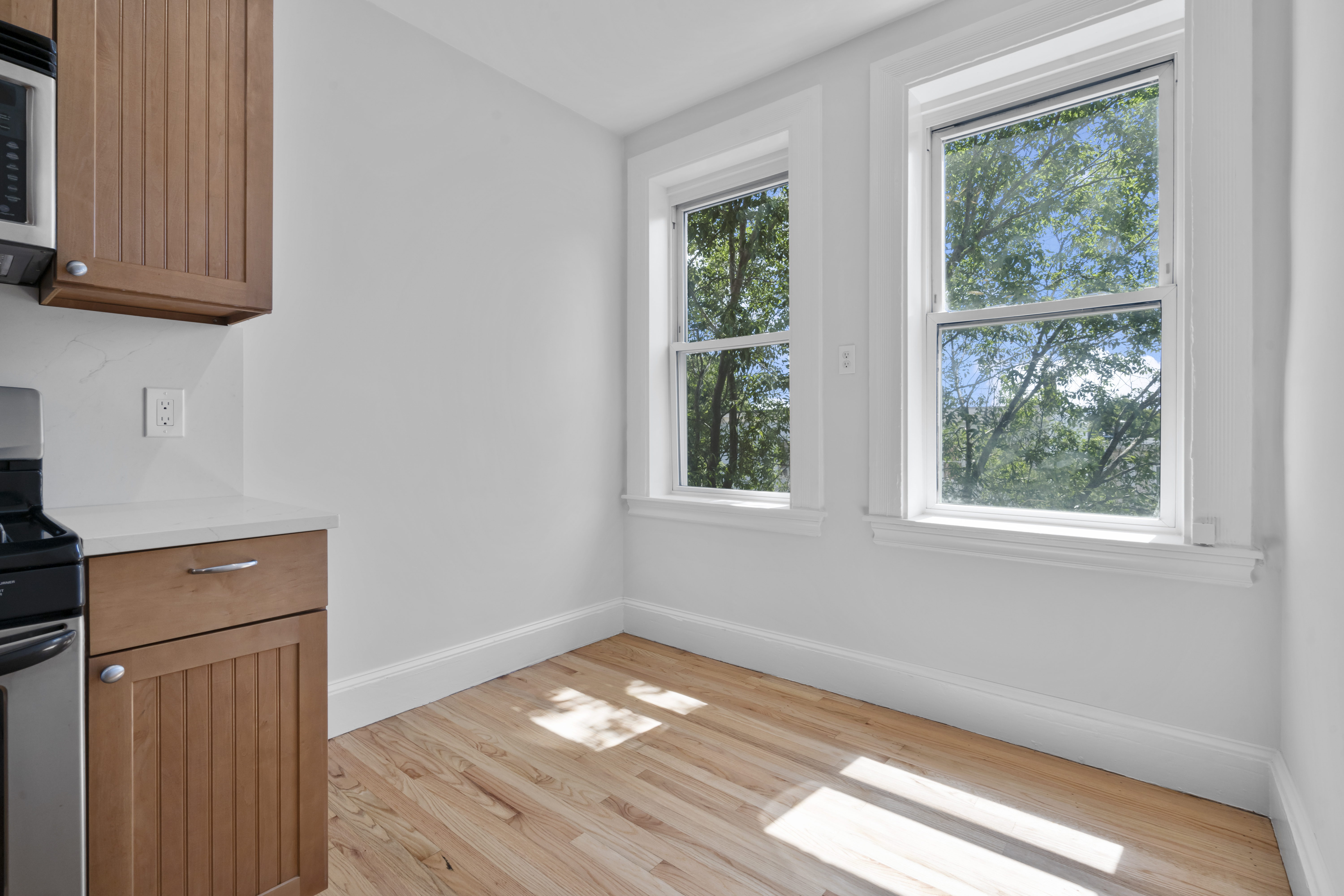 4 bed, 2 bath apartment for rent at 399 W Broadway Unit 4, South Boston — photo 10 of 20