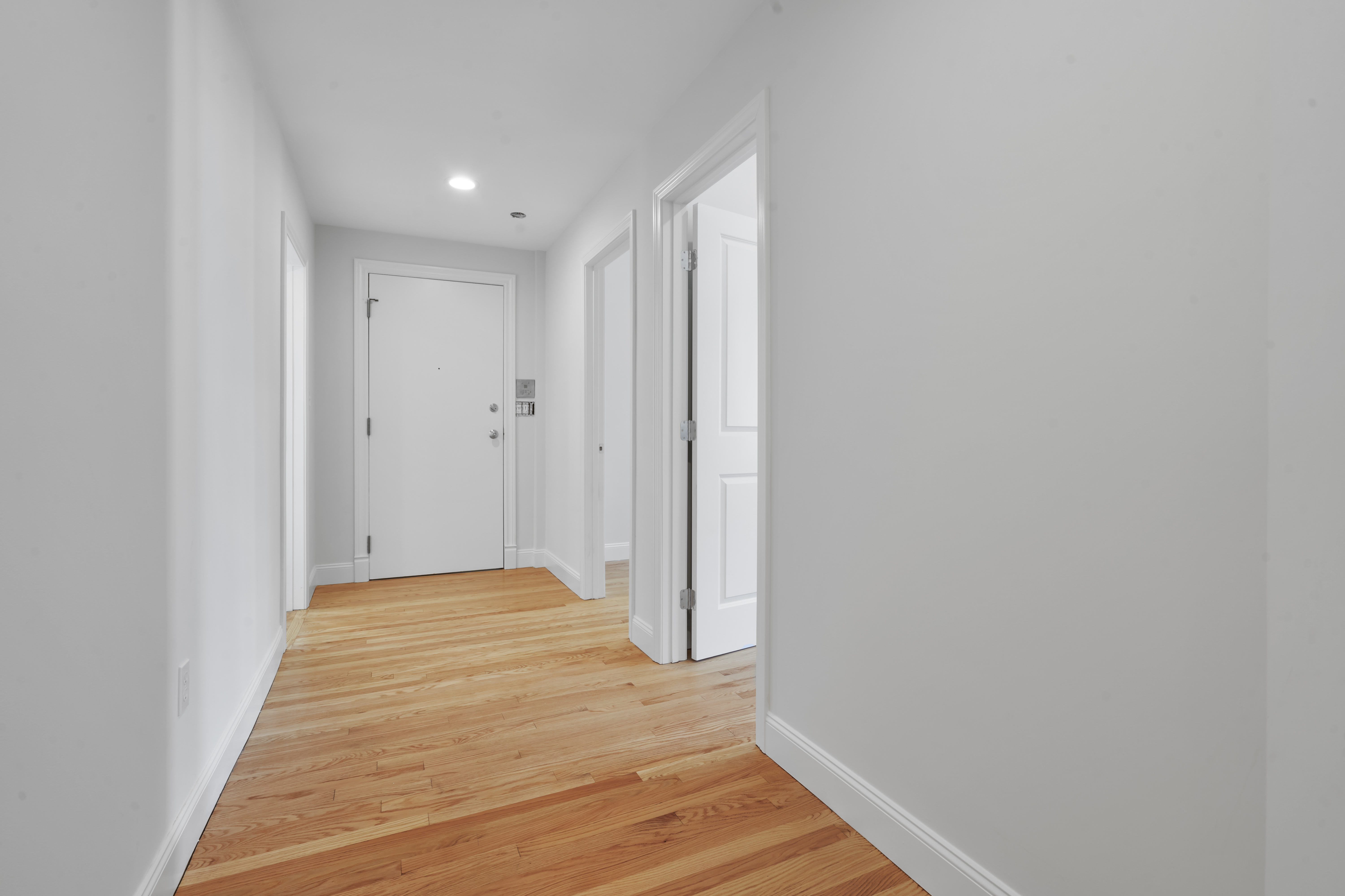 4 bed, 2 bath apartment for rent at 399 W Broadway Unit 4, South Boston — photo 19 of 20