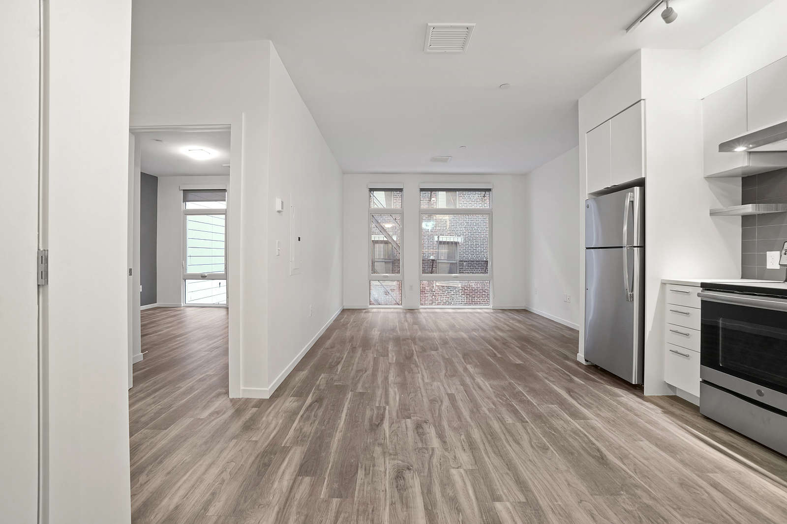1 bed, 1 bath apartment for rent at 839 Beacon St Unit 511, Fenway — photo 6 of 8