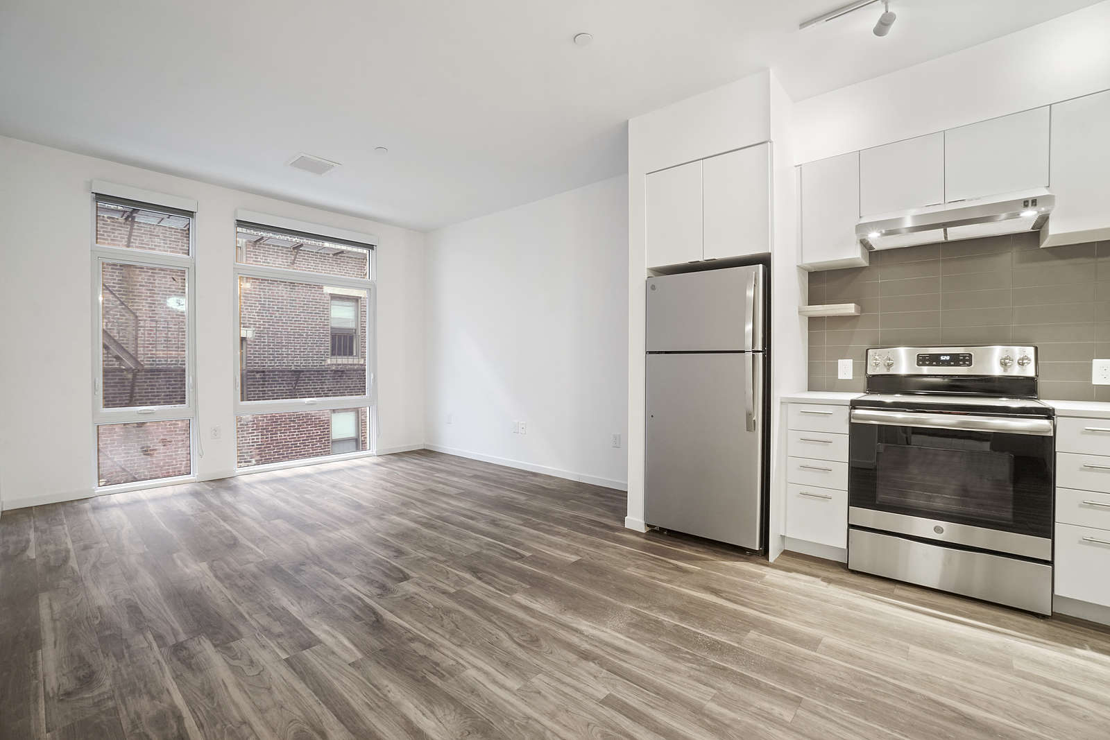1 bed, 1 bath apartment for rent at 839 Beacon St Unit 511, Fenway — photo 4 of 8