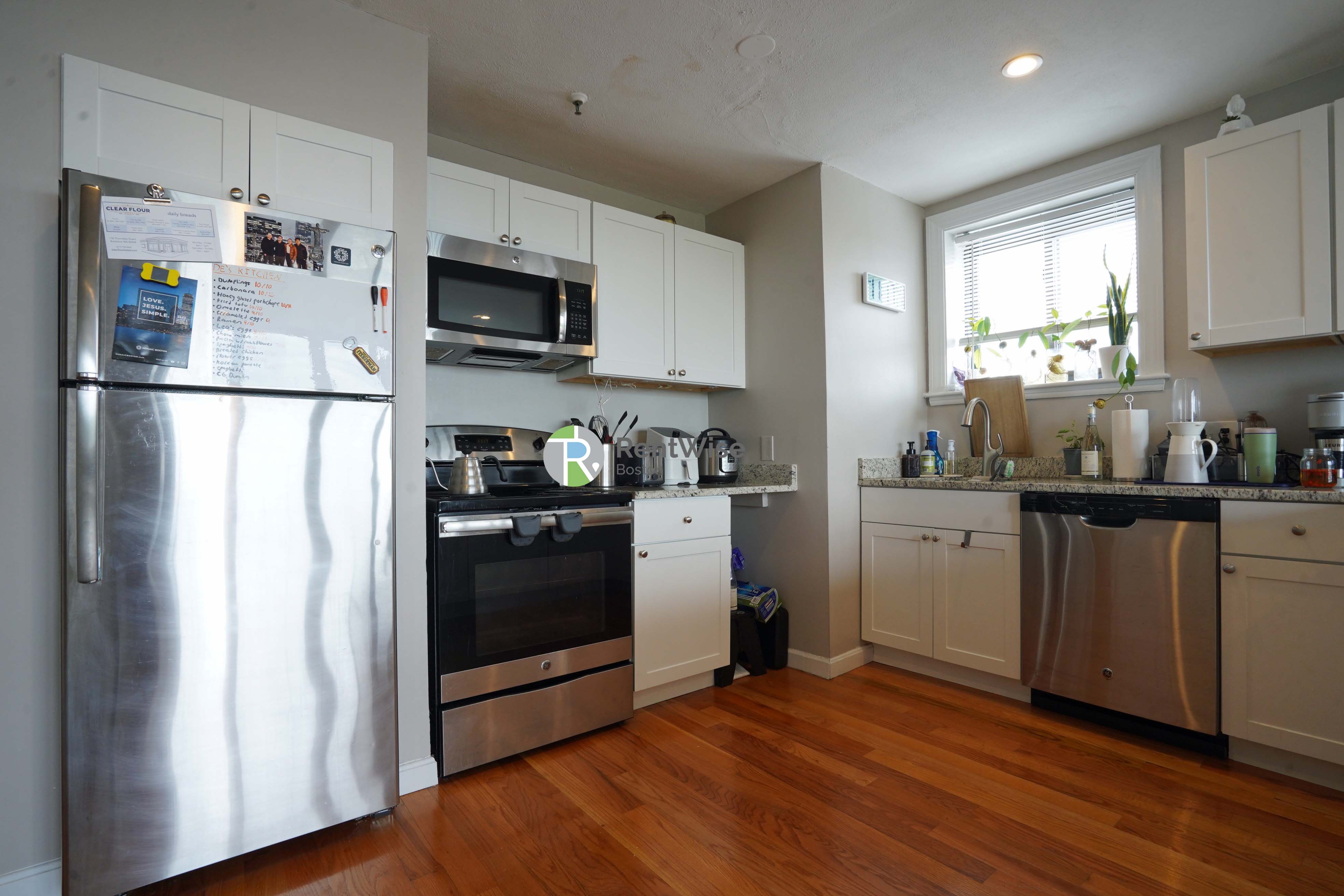 2 bed, 1 bath apartment for rent at 1200 Commonwealth Ave Unit 37, Brighton — photo 6 of 22