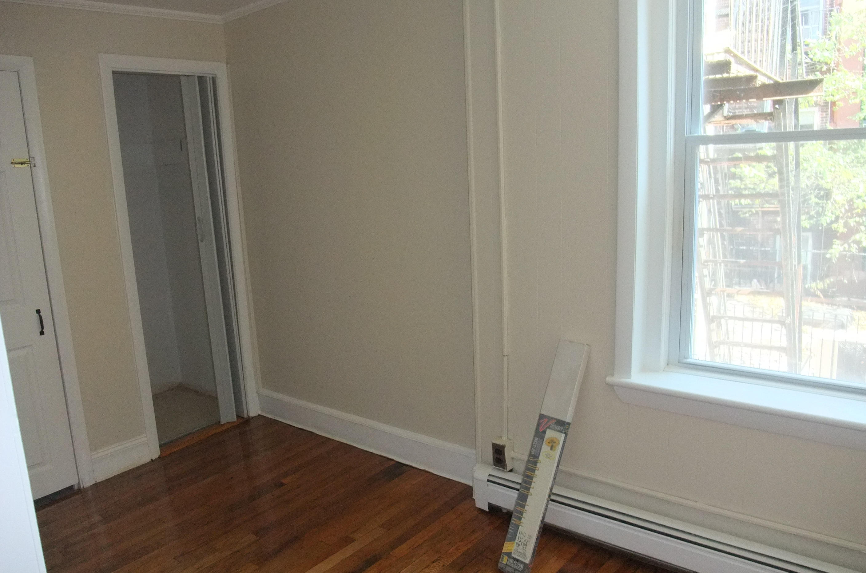 4 bed, 1 bath apartment for rent at 109 Salem St Unit 2, North End — photo 4 of 10