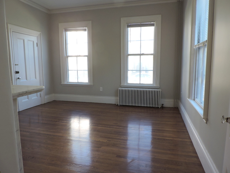 1 bed, 1 bath apartment for rent at 14 Pleasant St Unit 1, Central Square — photo 6 of 15
