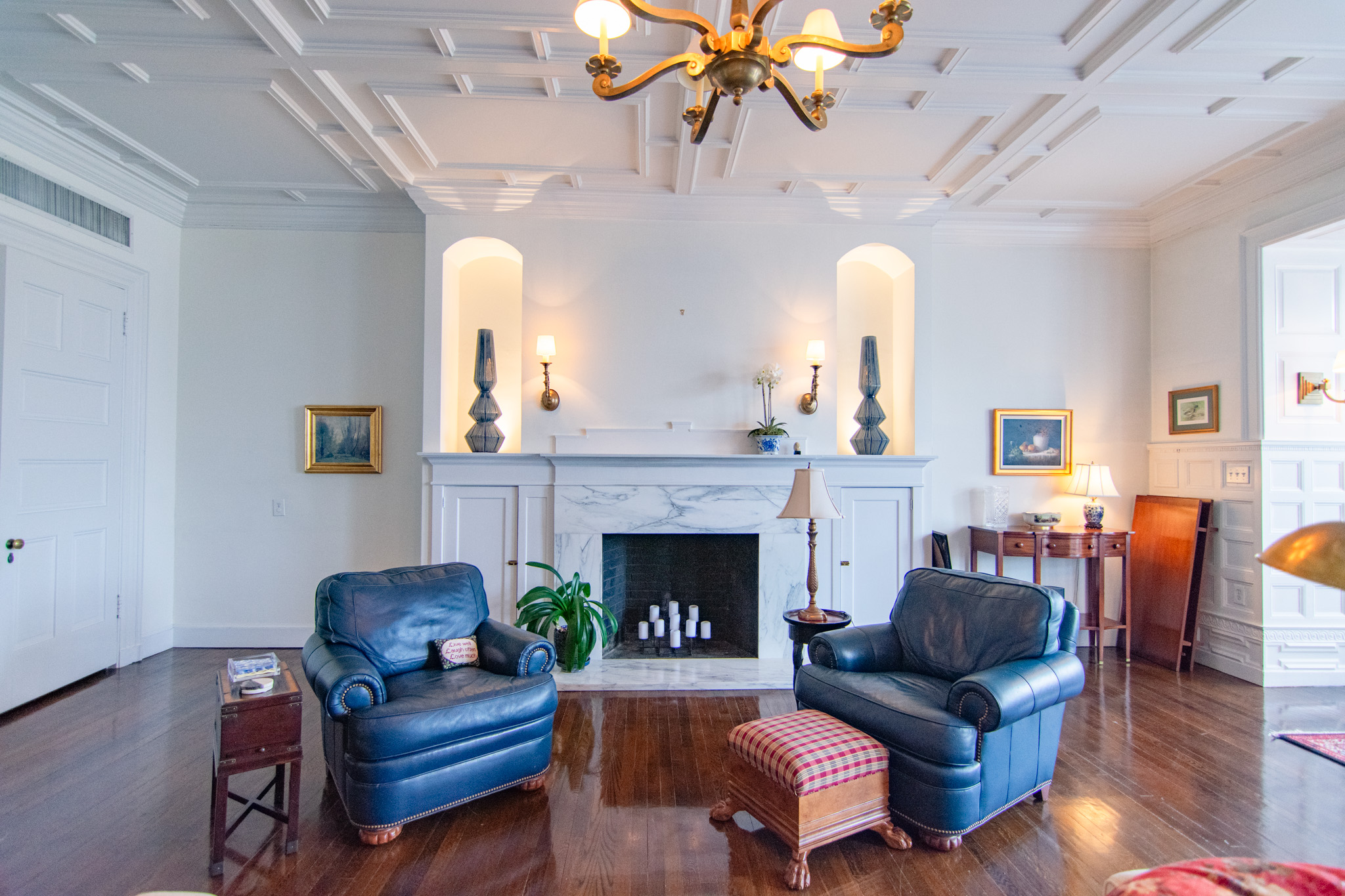 2 bed, 2 bath apartment for rent at 166 Beacon St Unit 3, Back Bay — photo 5 of 32