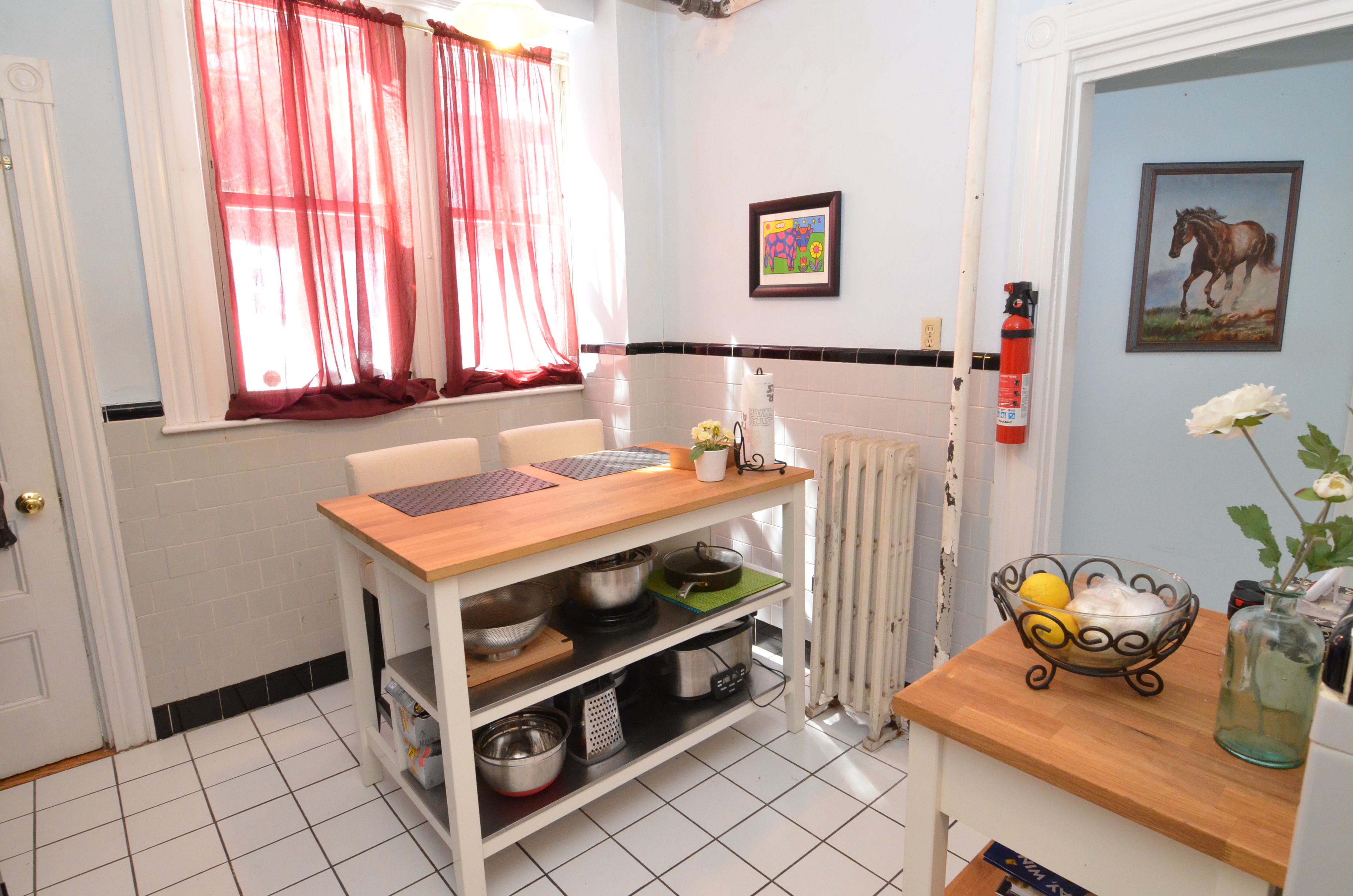 1 bed, 1 bath apartment for rent at 690 Washington Unit 1, Washington Square — photo 1 of 6