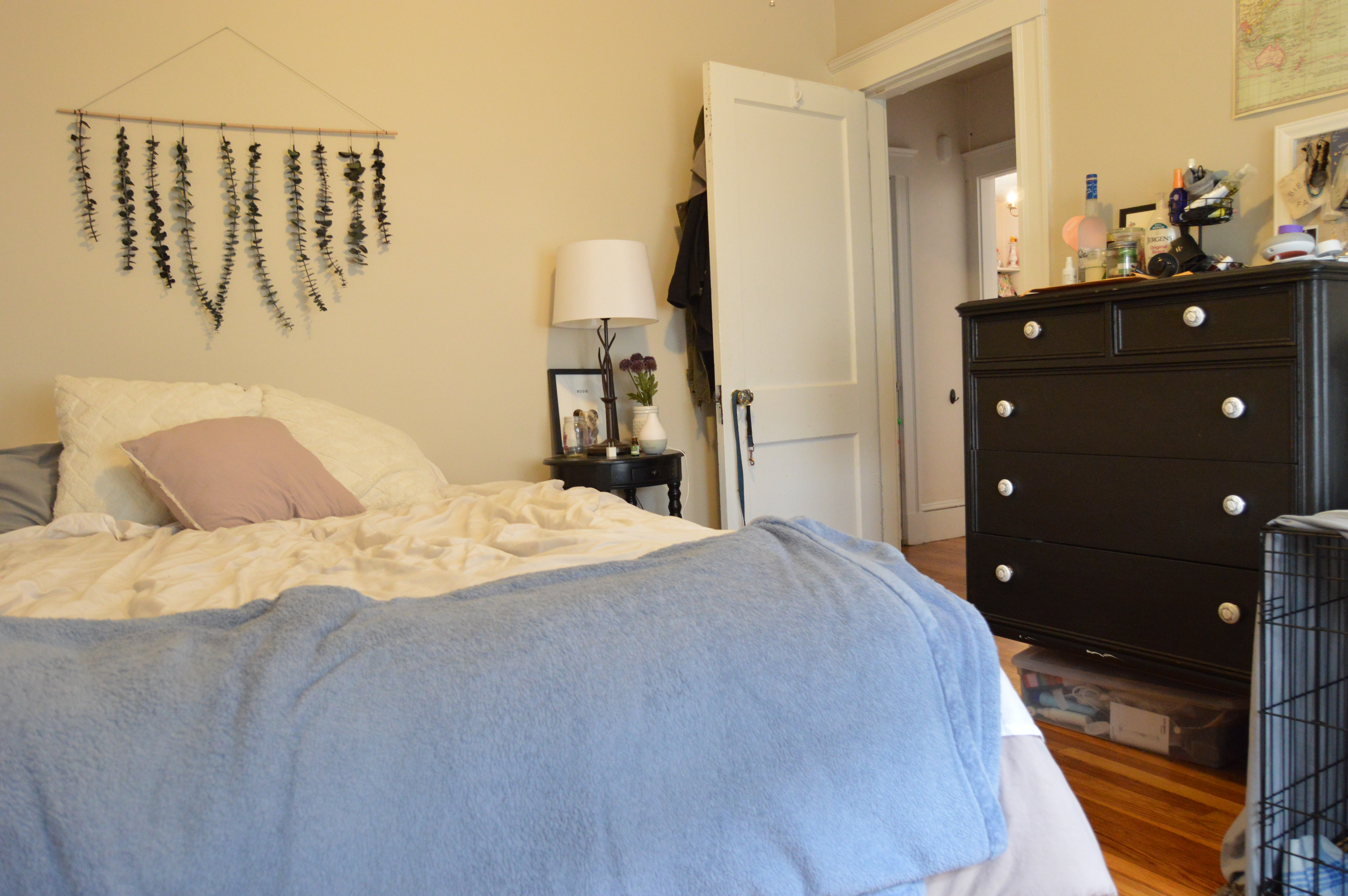 3 bed, 2 bath apartment for rent at 94 Harriet St Unit 1, Brighton — photo 2 of 10