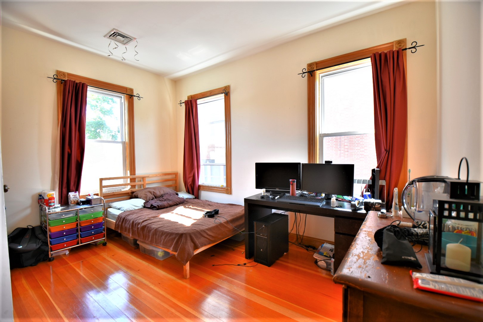 2 bed, 1 bath apartment for rent at 21 Upton St Unit 3, Central Square — photo 7 of 8