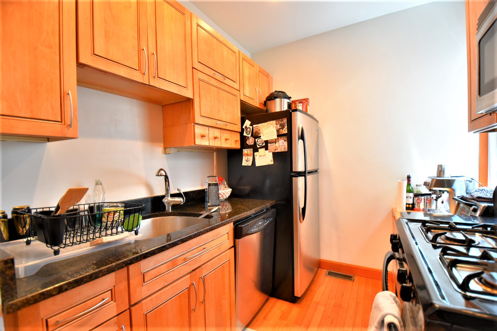 2 bed, 1.5 bath apartment for rent at 46 Lincoln St Unit 1R, Brighton — photo 6 of 8