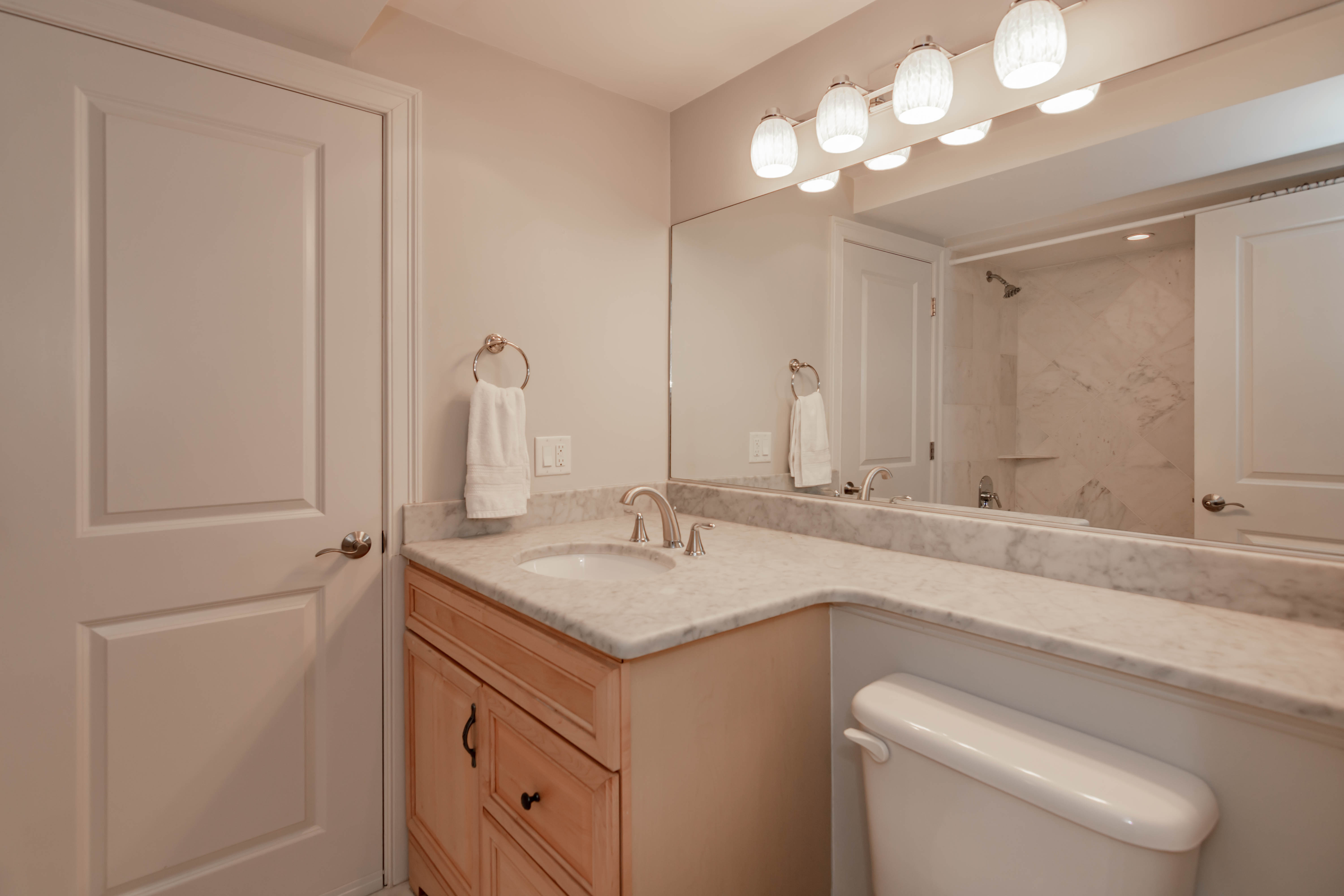 2 bed, 2.5 bath apartment for rent at 462 7th St Unit 1, South Boston — photo 9 of 25