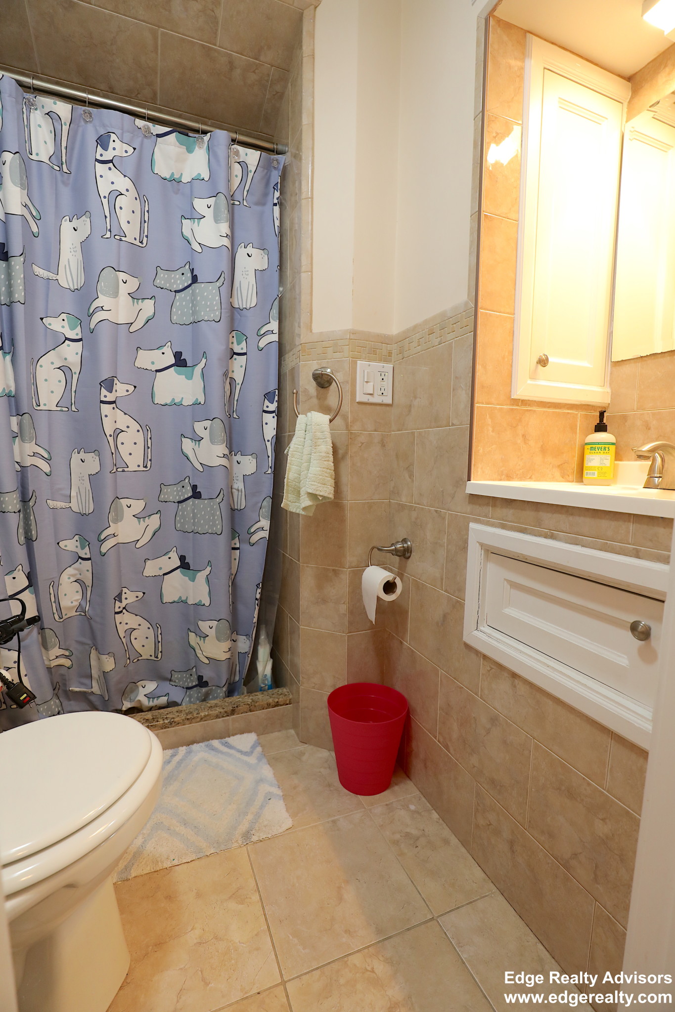 4 bed, 3 bath apartment for rent at 8 Delaware Pl Unit 1, Brighton — photo 11 of 14
