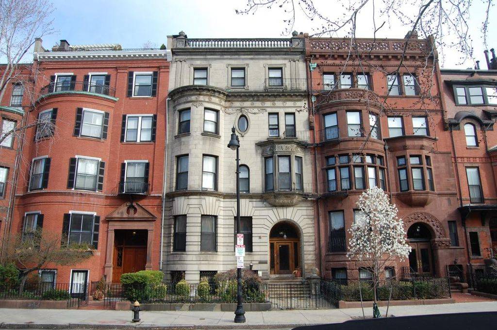 Studio bed, 1 bath apartment for rent at 350 Beacon St Unit 14, Back Bay — photo 10 of 10