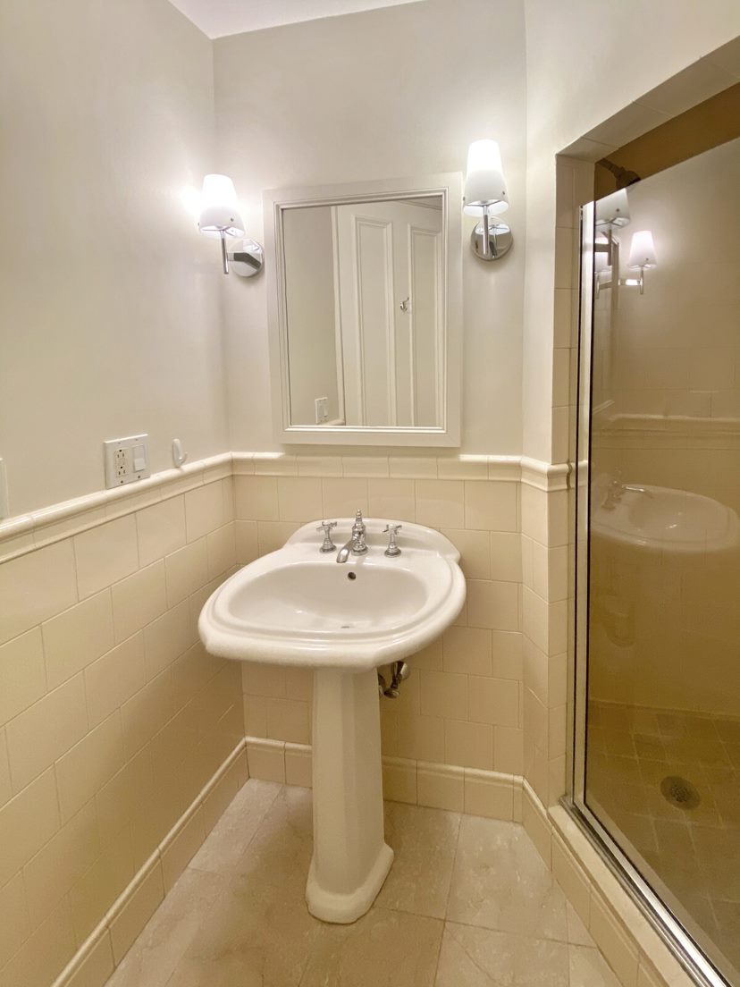 Studio bed, 1 bath apartment for rent at 80 Marlborough St Unit 6, Back Bay — photo 18 of 28