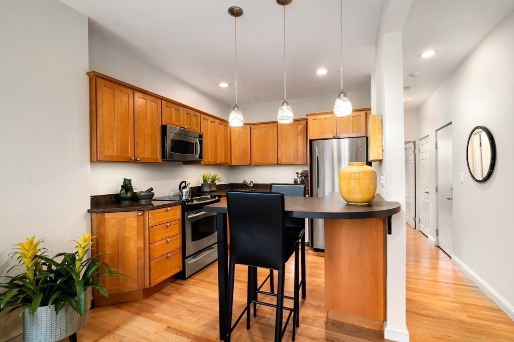1 bed, 1 bath apartment for rent at 469 Shawmut Ave Unit 3, South End — photo 8 of 15