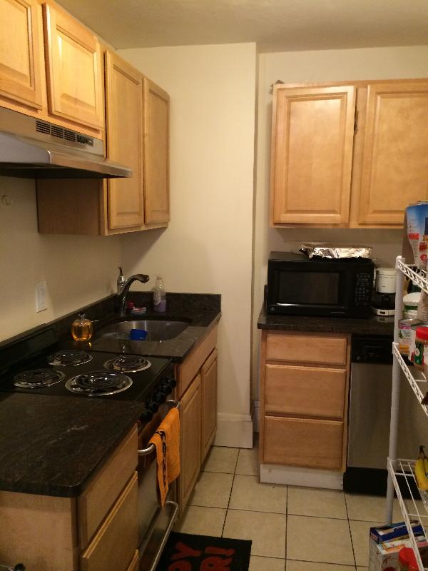 3 bed, 1.5 bath apartment for rent at 19 Fenway Unit 6, Fenway — photo 4 of 6