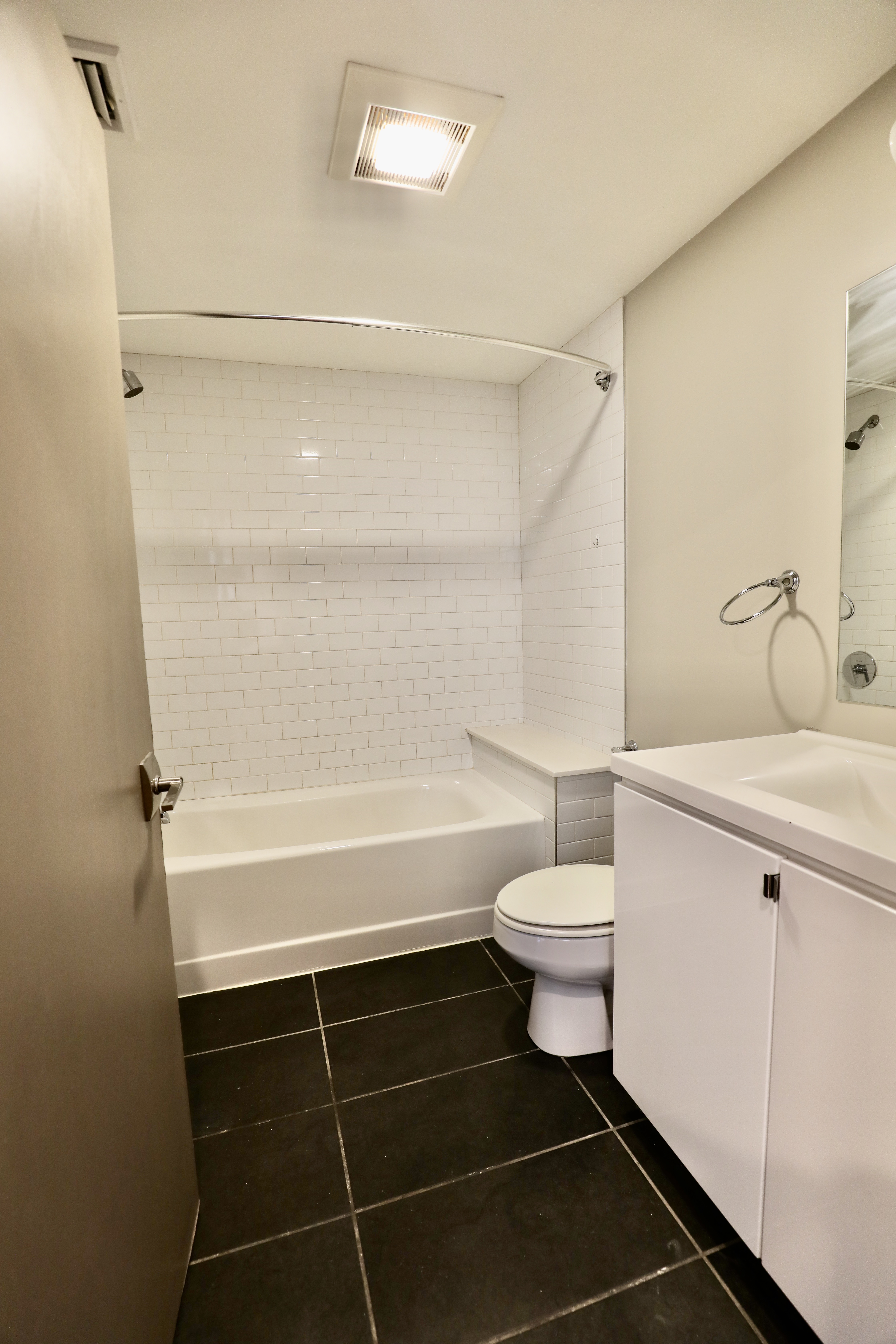 5 bed, 2.5 bath apartment for rent at 57 Glenville Ave Unit 1, Allston — photo 21 of 23
