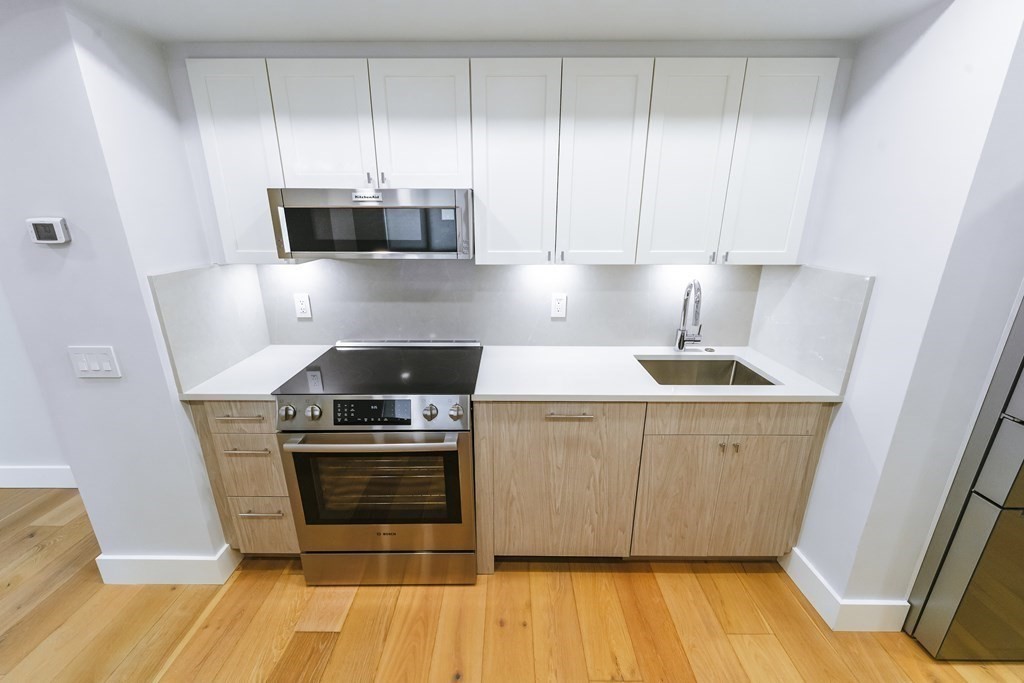 1 bed, 1 bath apartment for rent at 28 Exeter St Unit 1Bed, Back Bay — photo 6 of 14