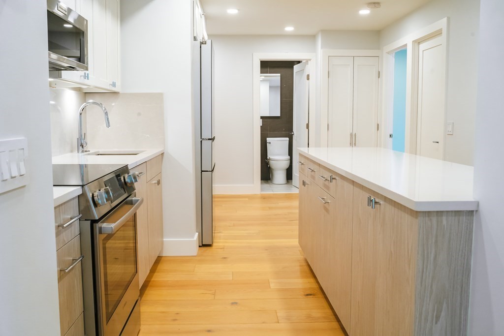 1 bed, 1 bath apartment for rent at 28 Exeter St Unit 1Bed, Back Bay — photo 12 of 14