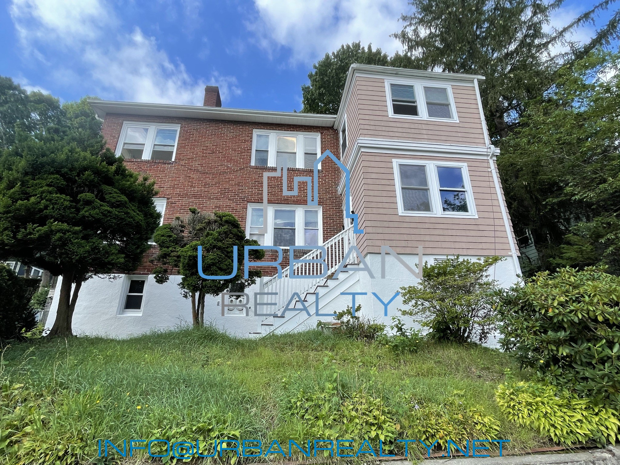 6 bed, 2.5 bath apartment for rent at 62 Algonquin Rd Unit 1, Newton — photo 15 of 16