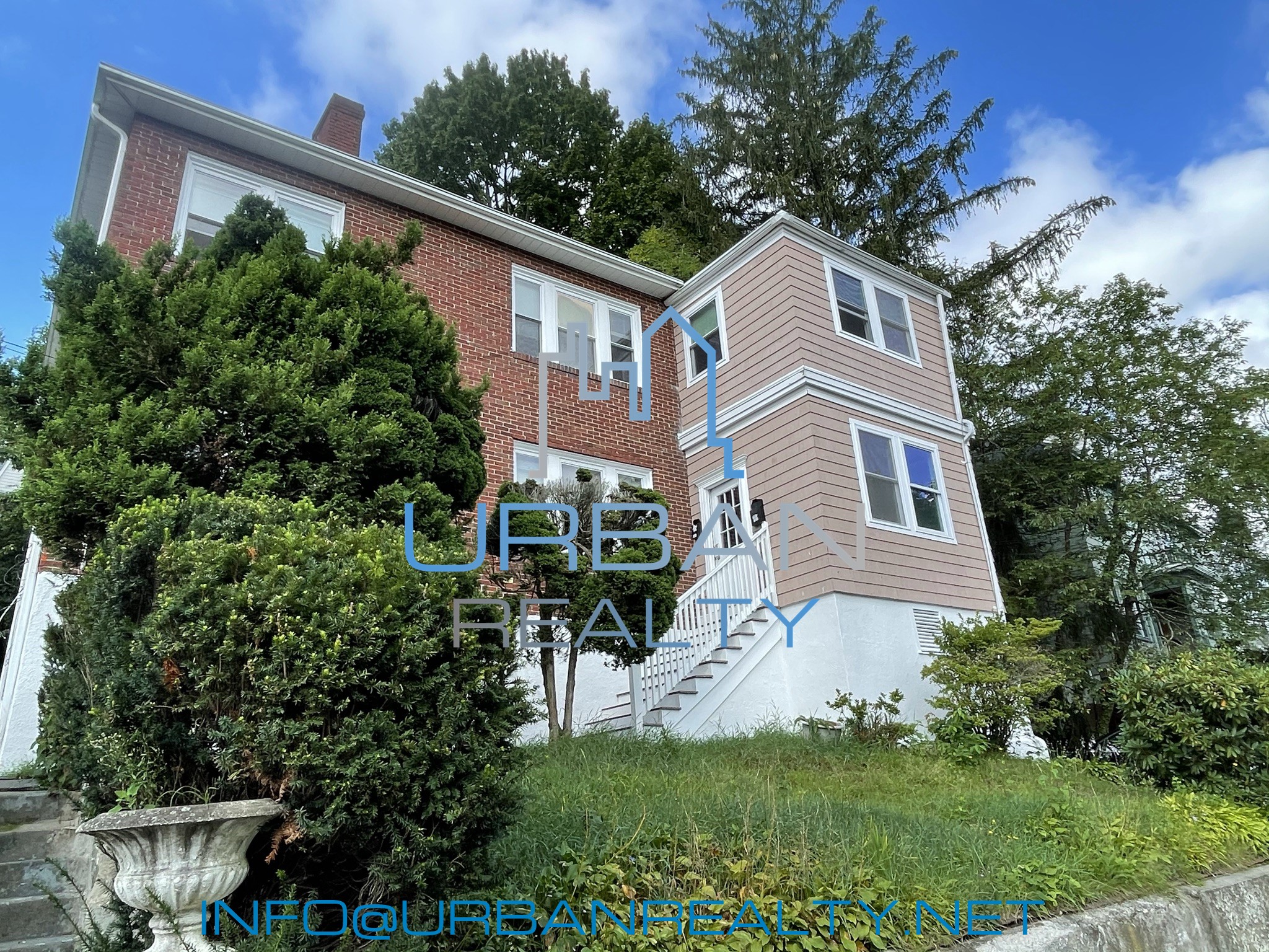 6 bed, 2.5 bath apartment for rent at 62 Algonquin Rd Unit 1, Newton — photo 16 of 16