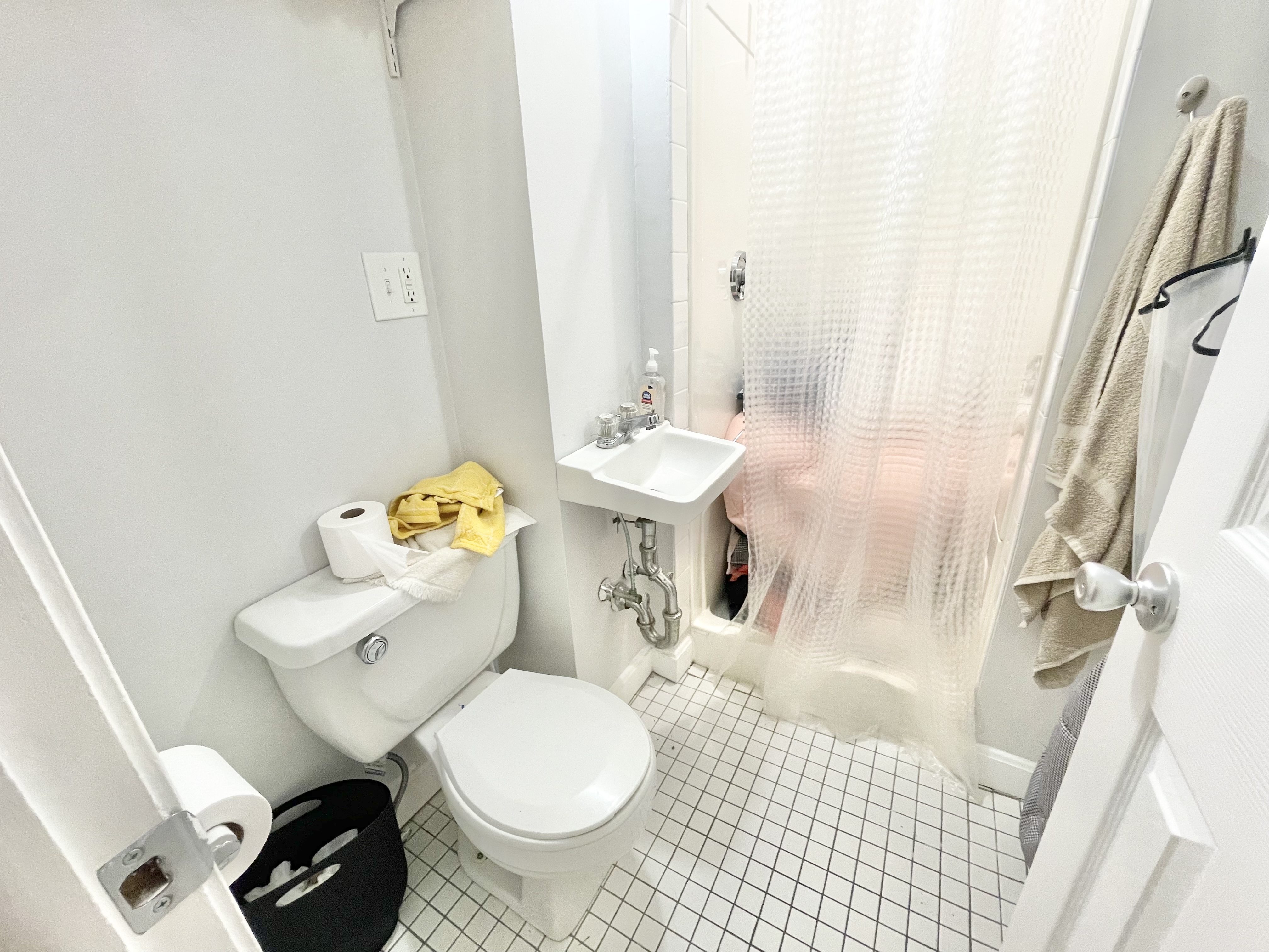 4 bed, 2 bath apartment for rent at 140 Prince St Unit 2, North End — photo 24 of 24